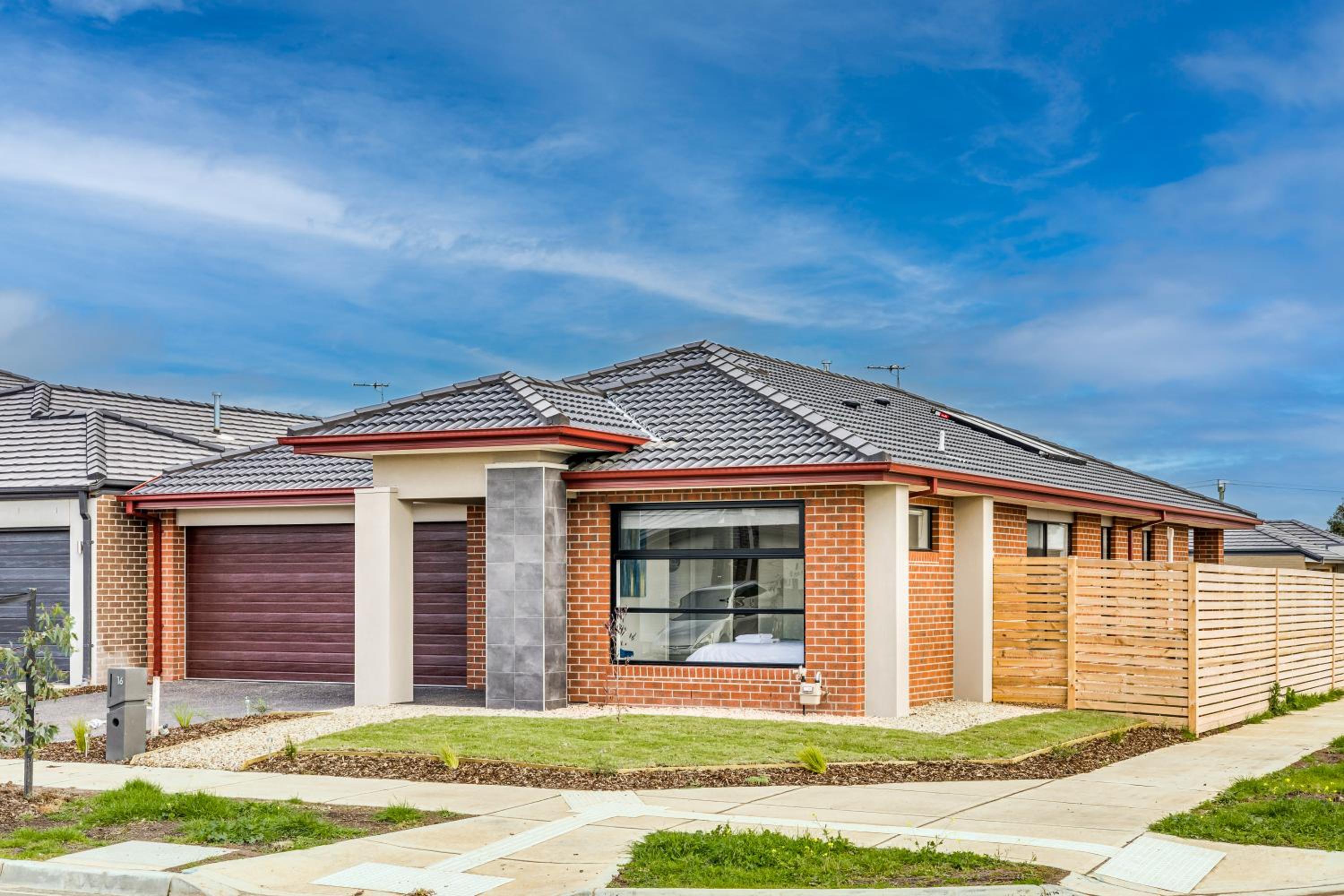 StayAU Charming 4BR Retreat in Wyndham Vale