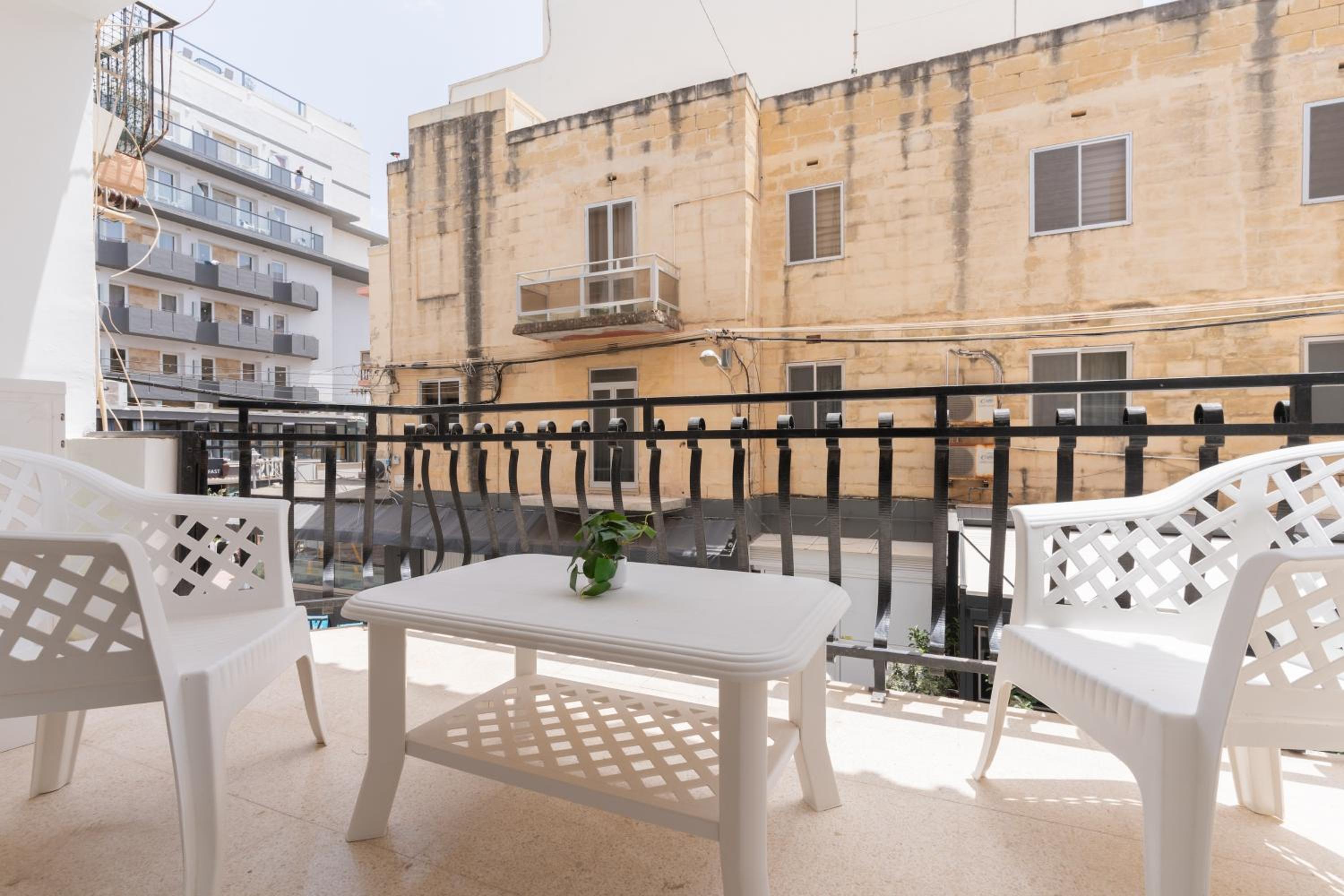 Charming 3Bed in St Pauls I-Hosted by Sweetstay photo 2
