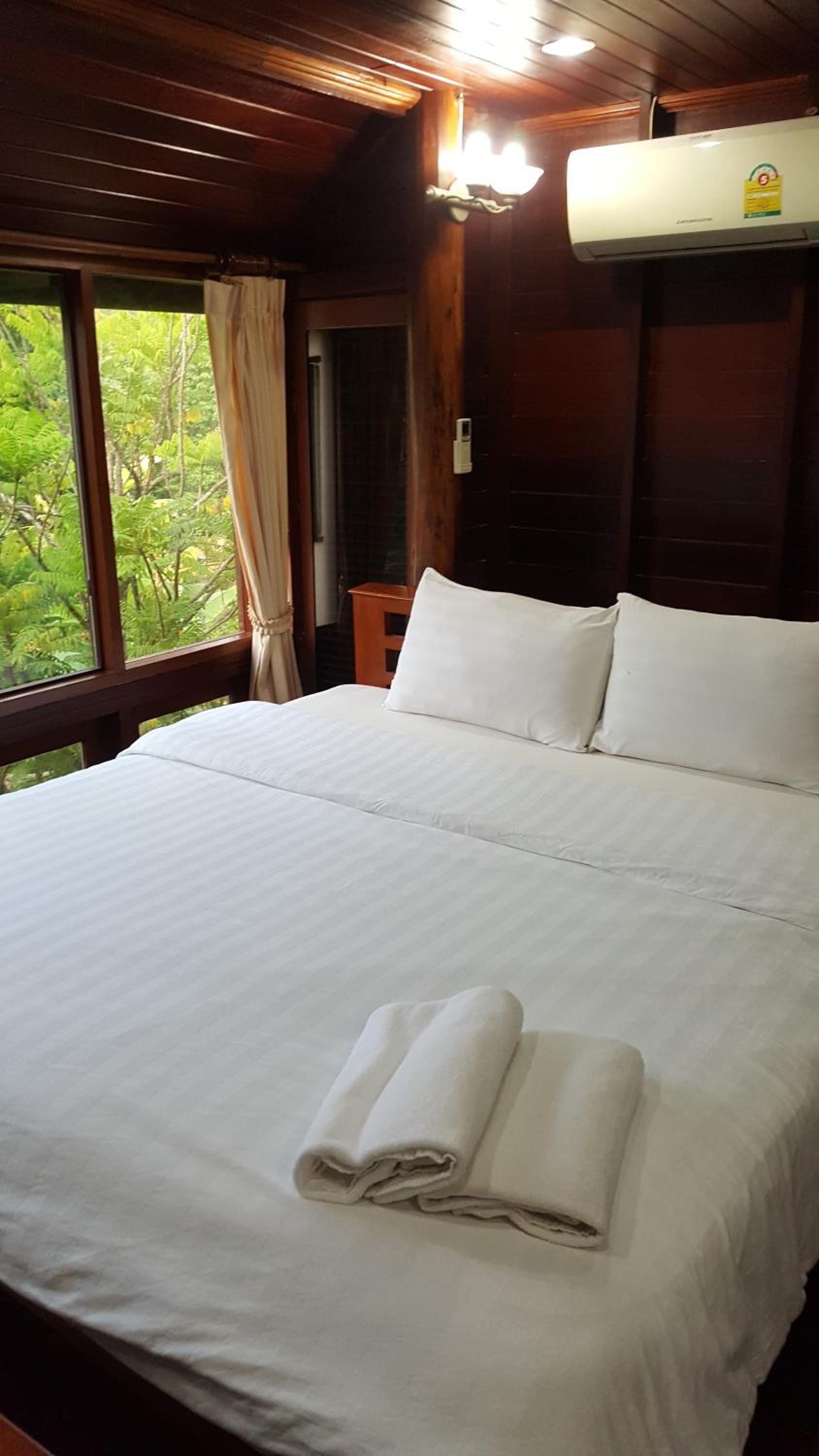 Ruean Mai Chai Khlong — photo 4