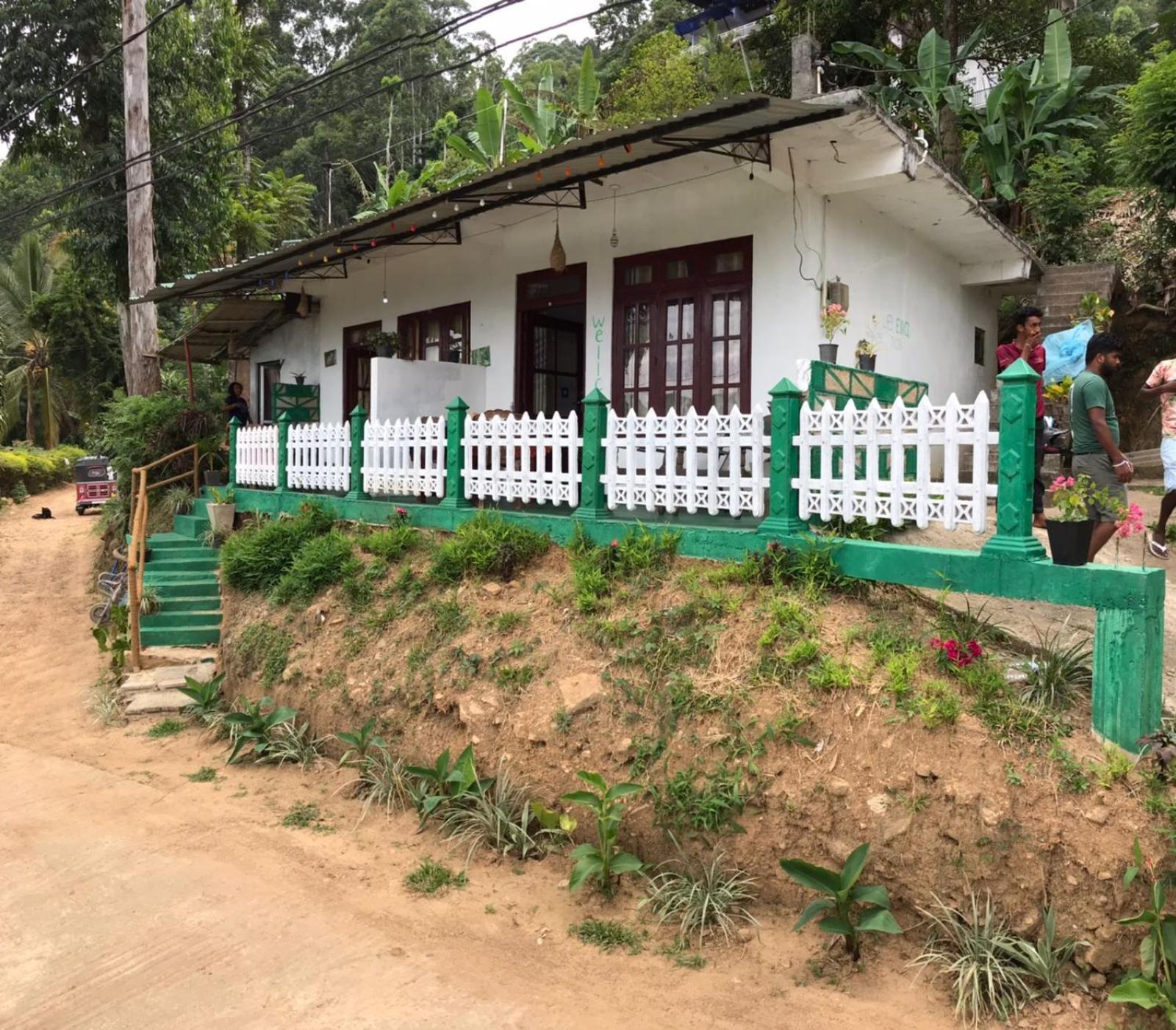 Ella gap gate