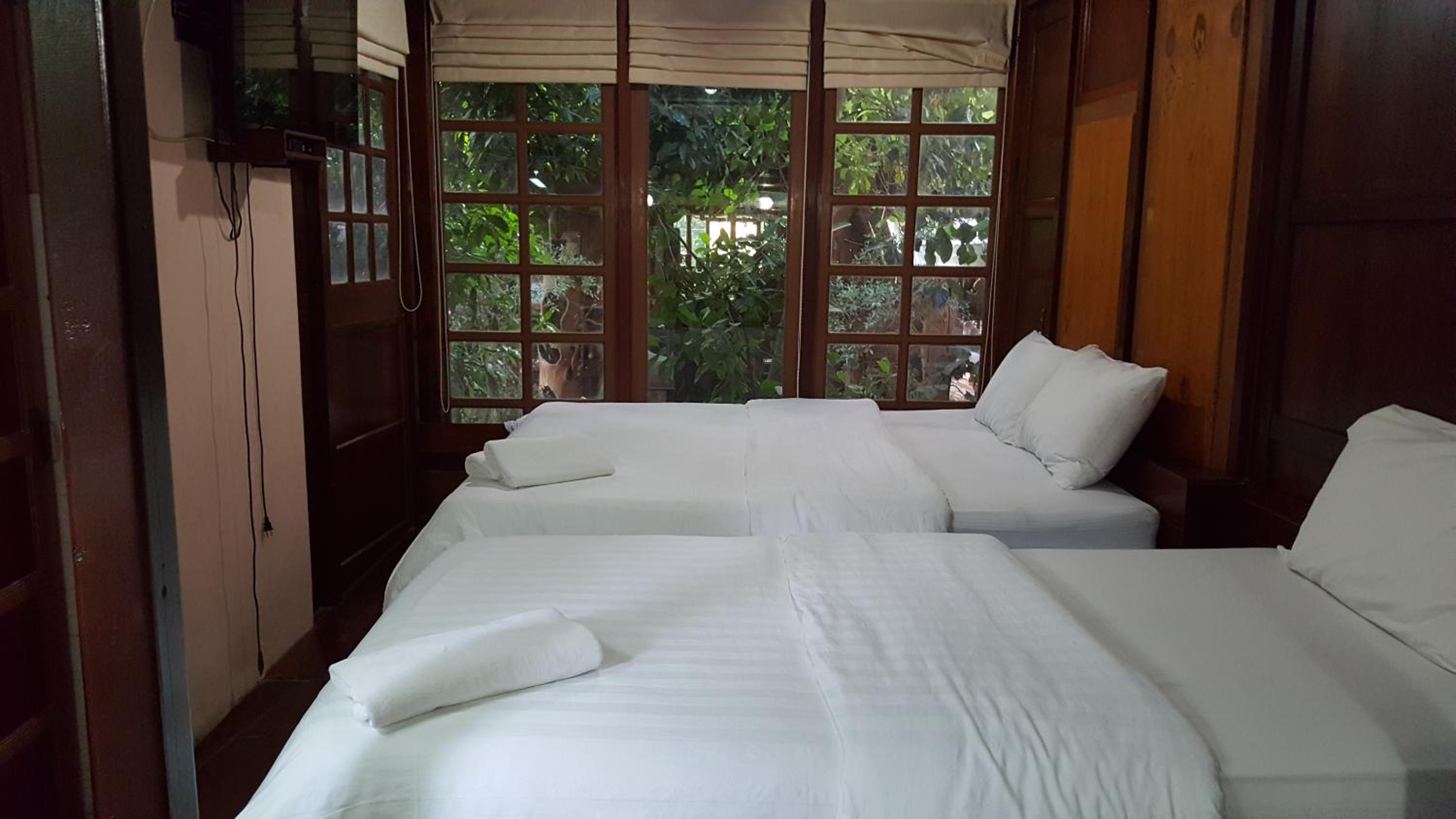 Ruean Mai Chai Khlong — photo 3