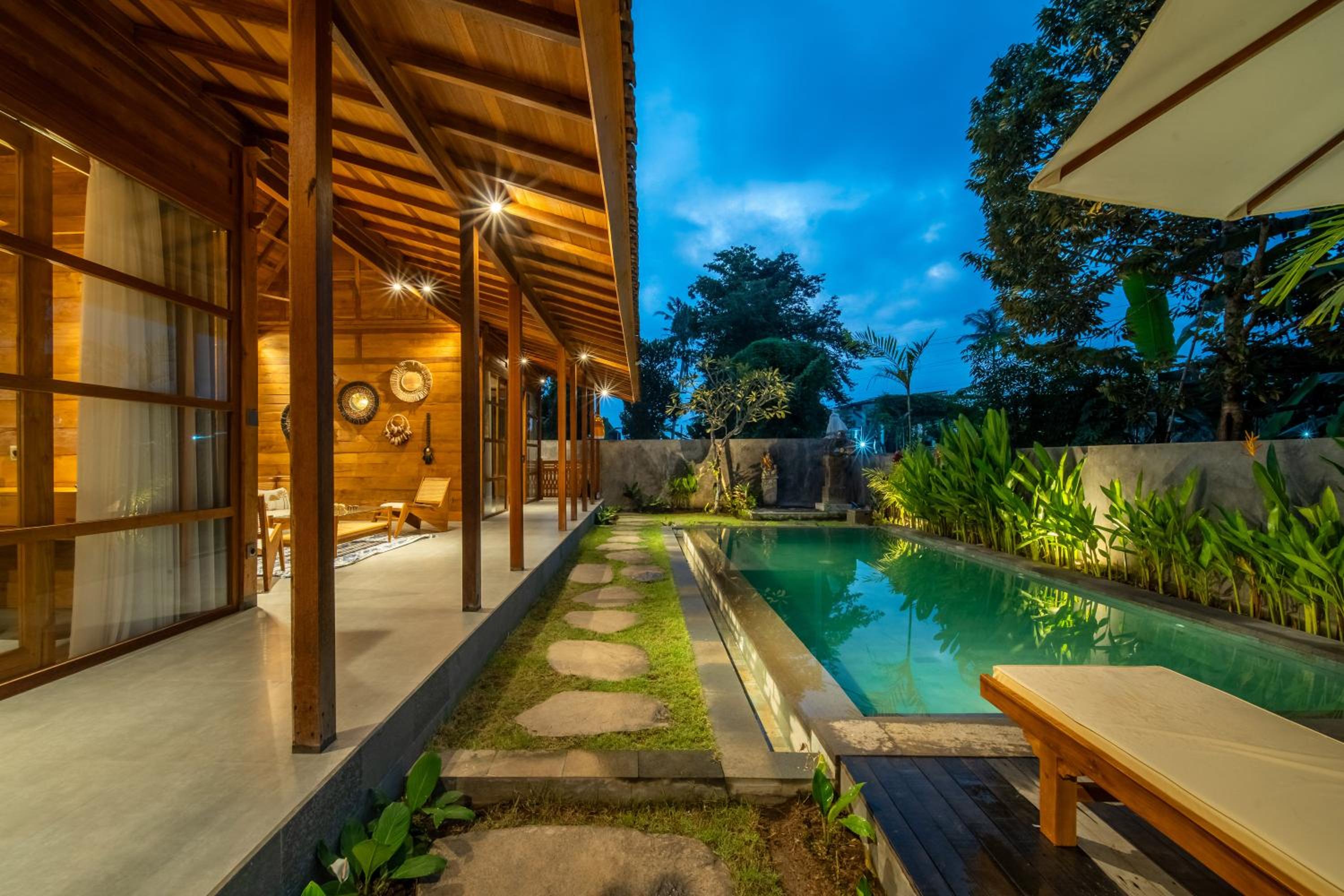 Kayu Retreat - Traditional luxe in calm area of Ubud view 4
