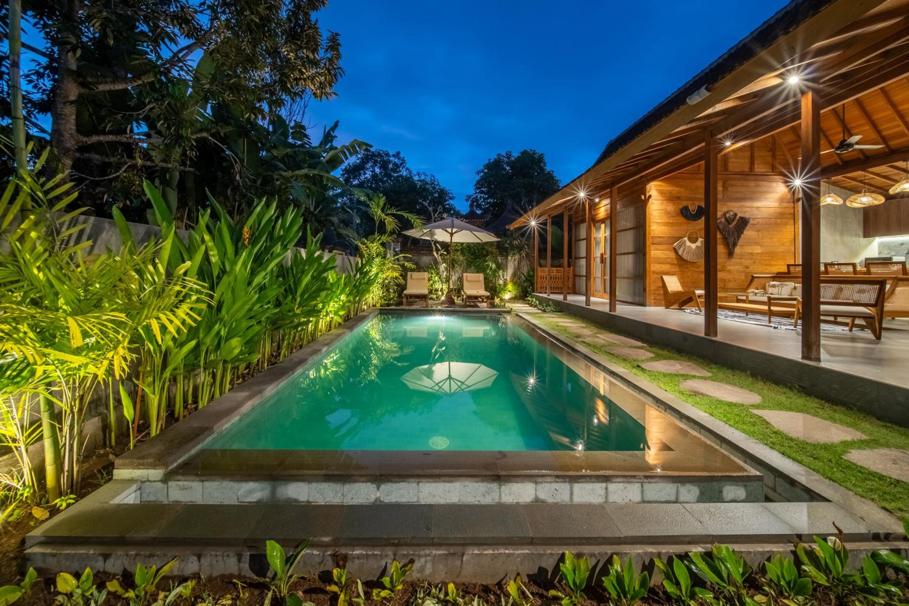 Kayu Retreat - Traditional luxe in calm area of Ubud view 5