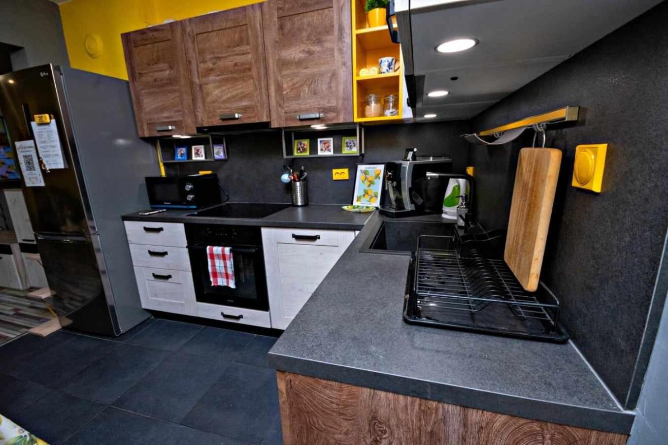 Heart of Sofia Residence - Optional Paid parking