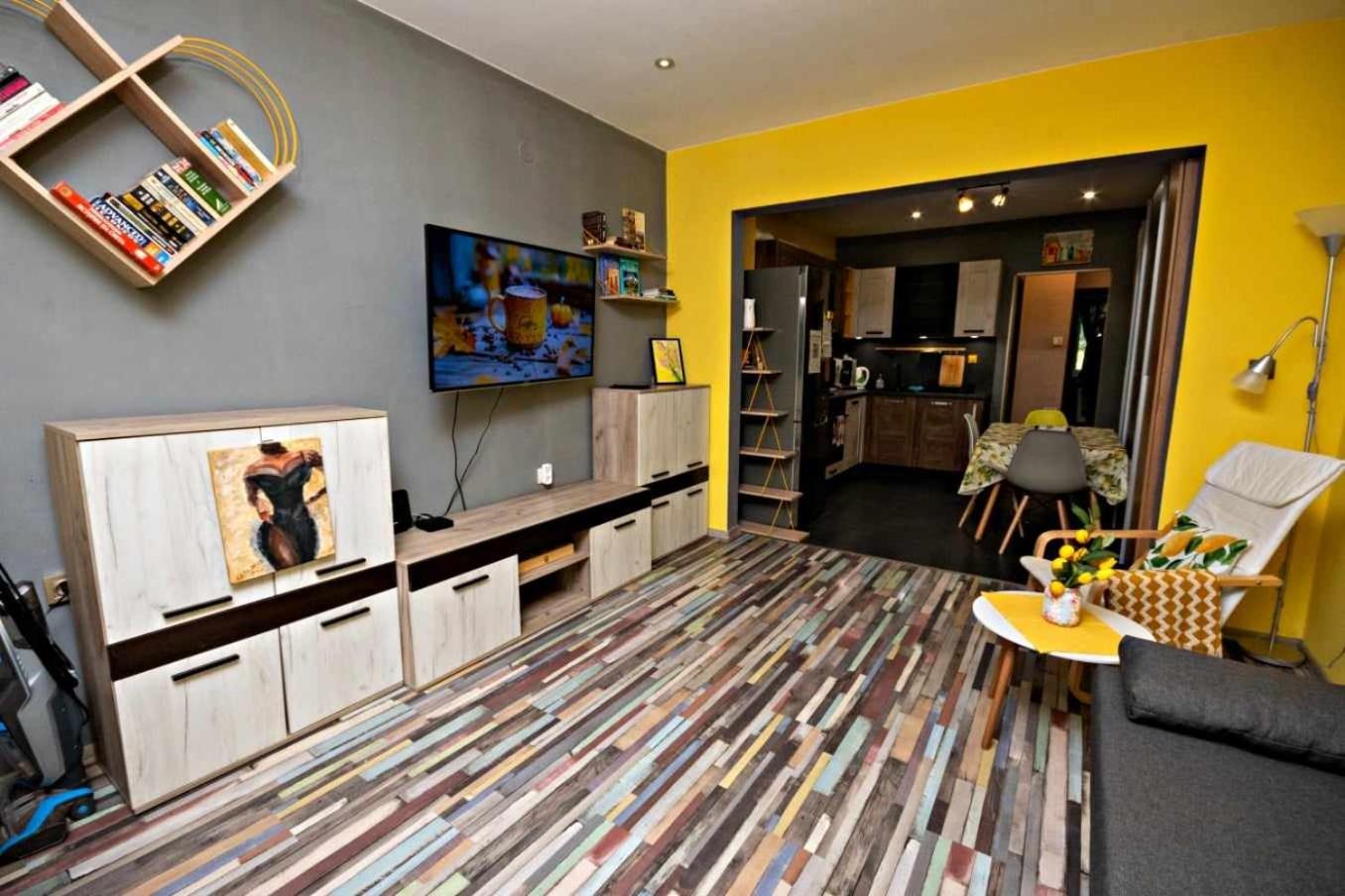Heart of Sofia Residence - Optional Paid parking