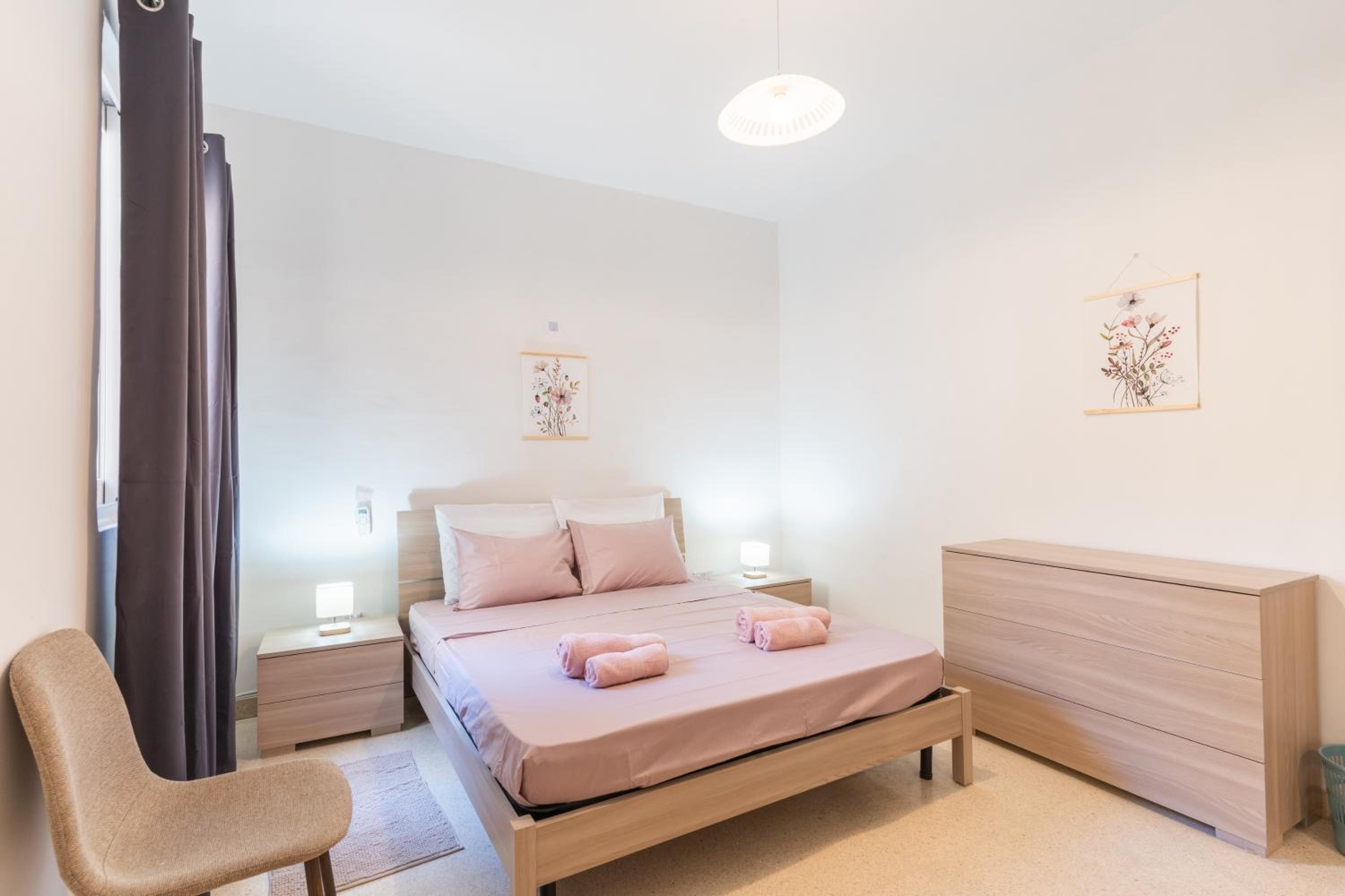 Charming 3Bed in St Pauls 3-Hosted by Sweetstay photo 2
