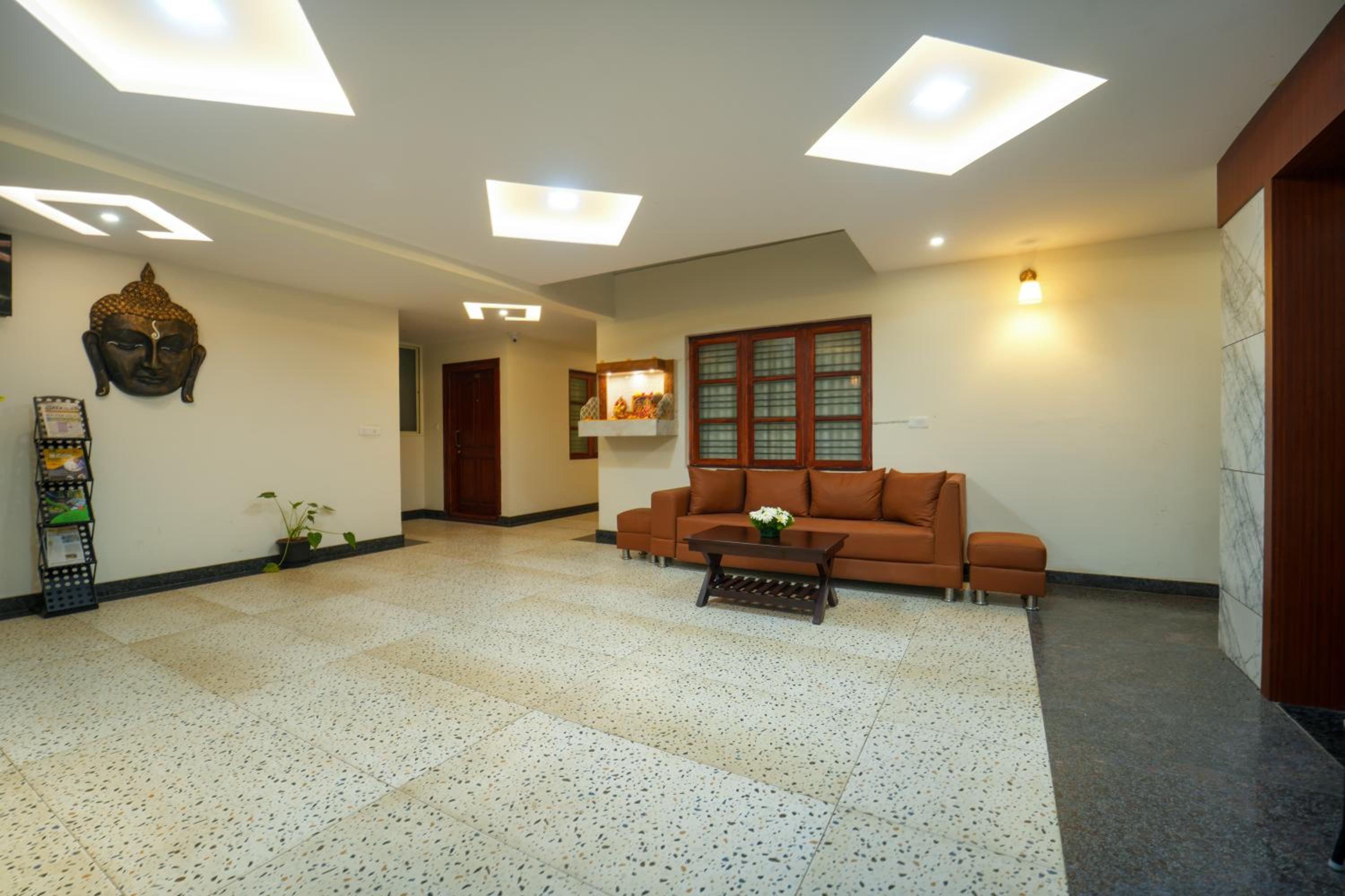 SIGNATURE HOMES LUXURY SERVICE APARTMENT