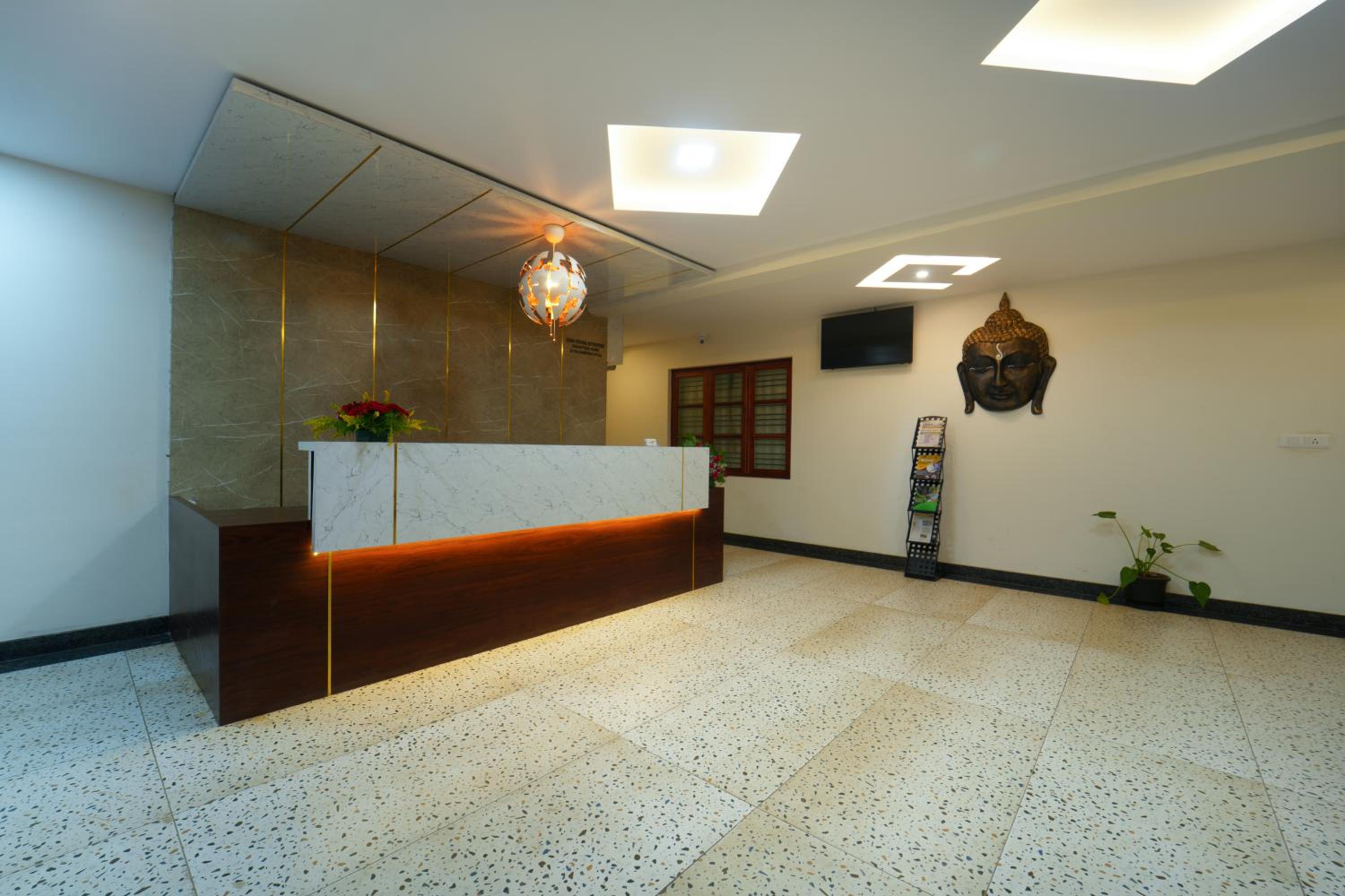 SIGNATURE HOMES LUXURY SERVICE APARTMENT