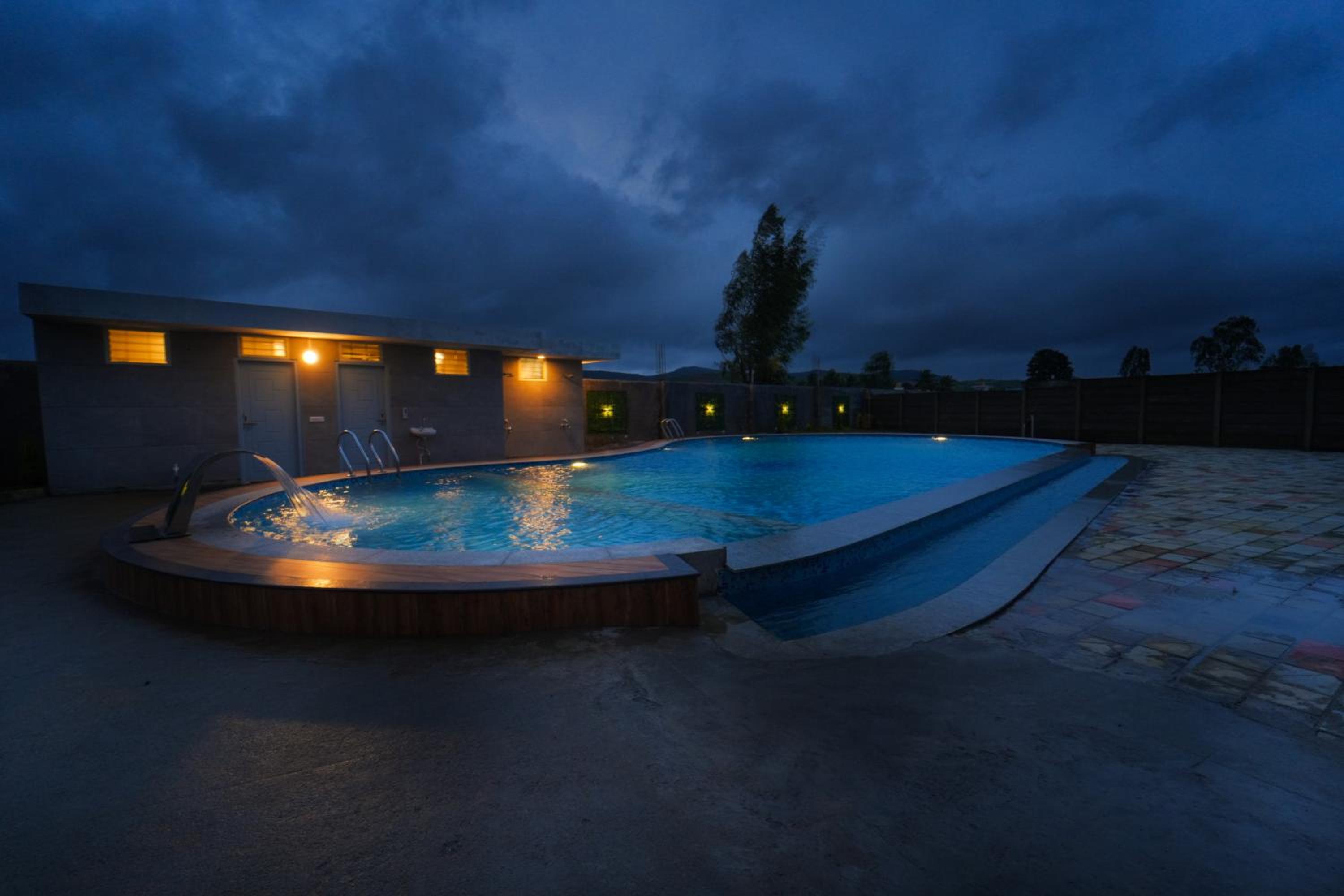 SIGNATURE HOMES LUXURY SERVICE APARTMENT