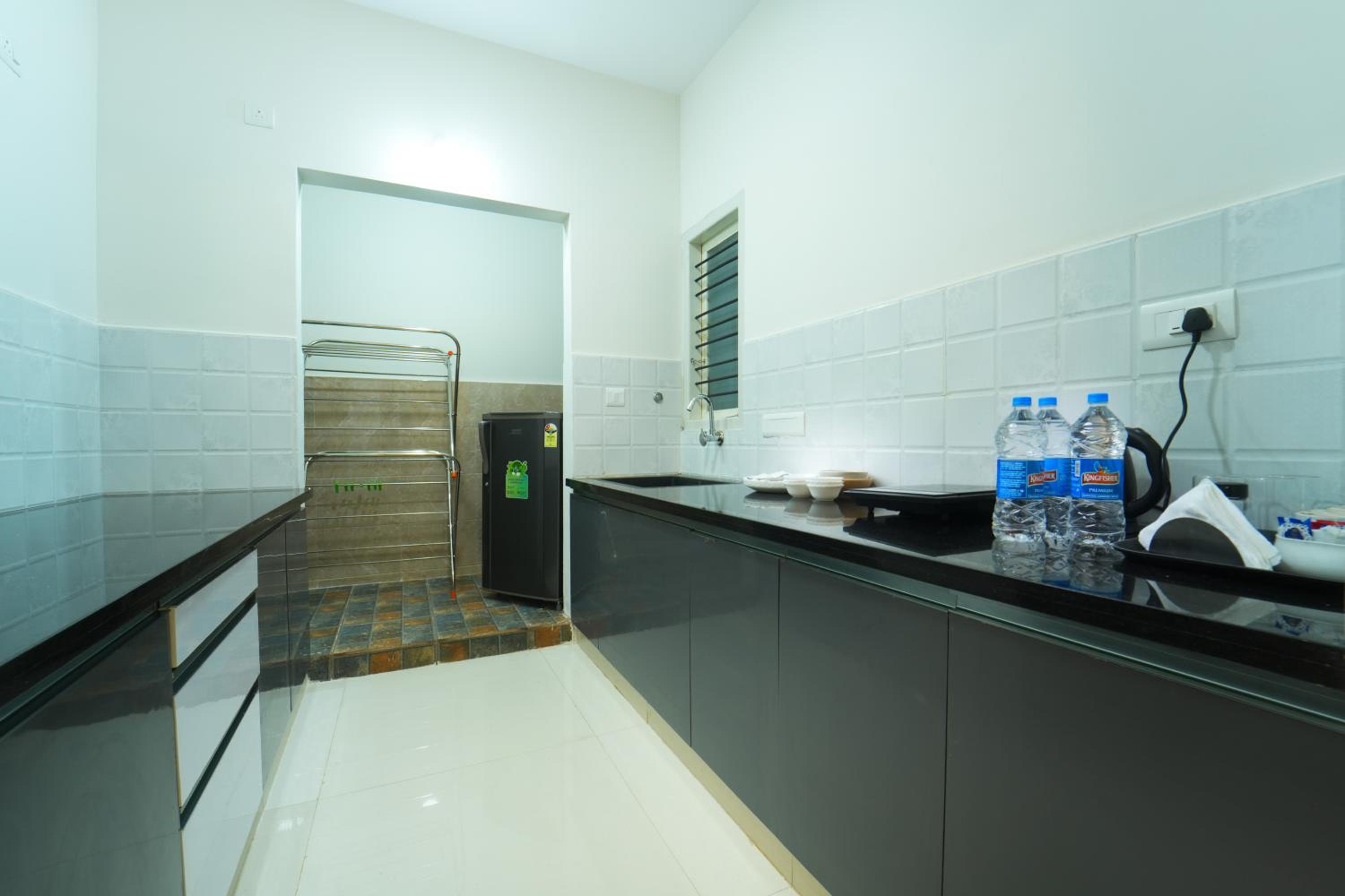 SIGNATURE HOMES LUXURY SERVICE APARTMENT
