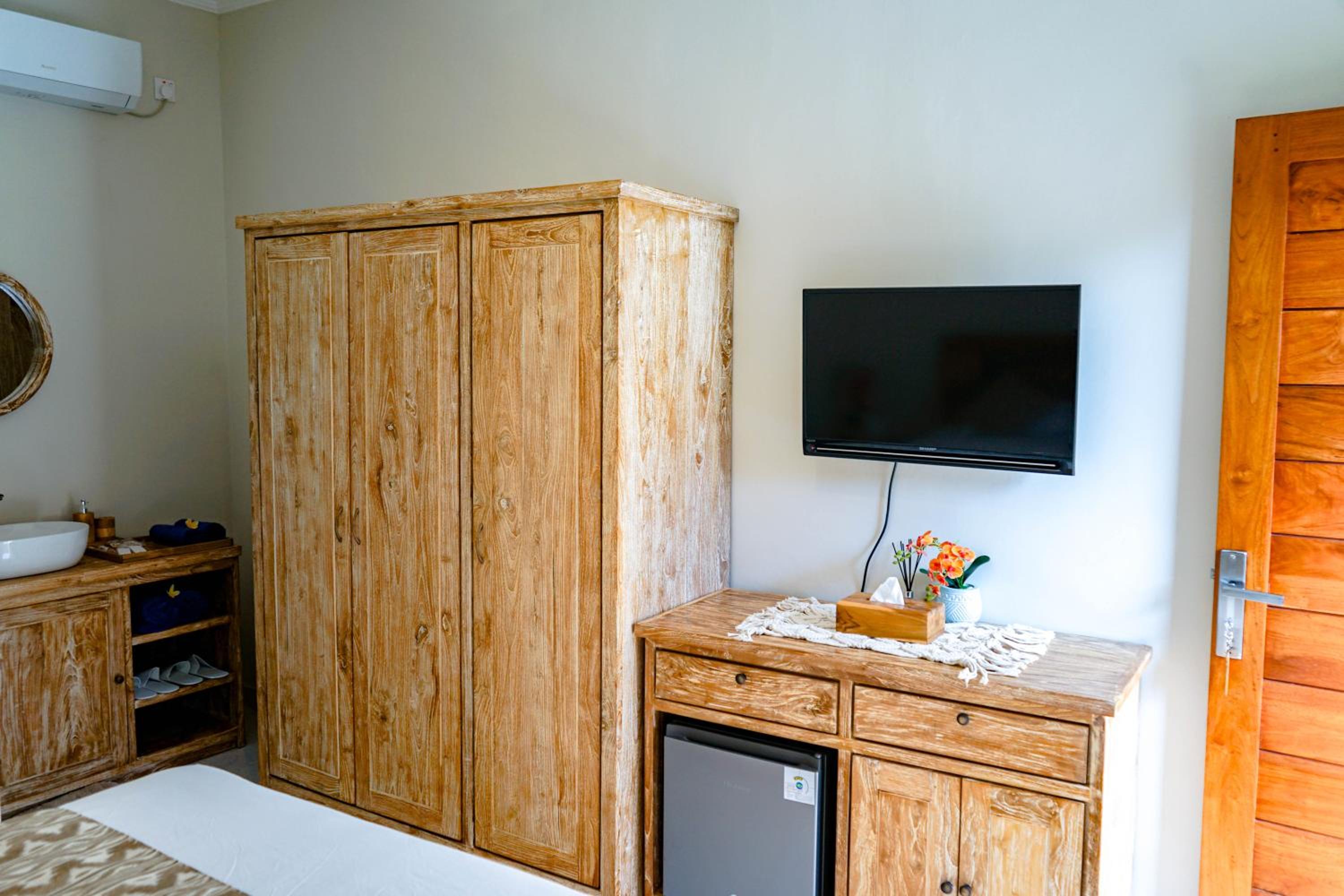 Adhi Homestay