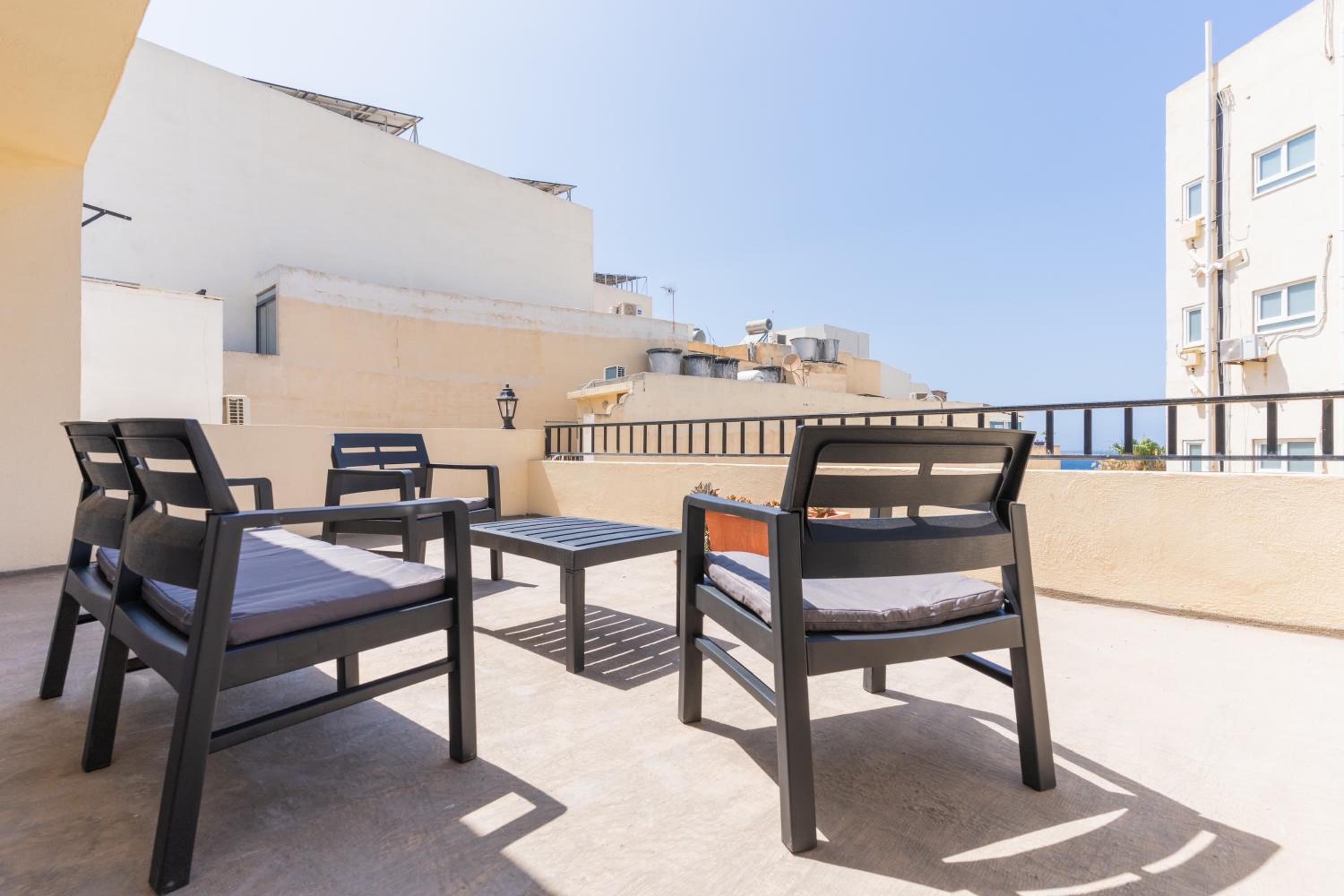 Penthouse in St Pauls-Hosted by Sweetstay photo 5