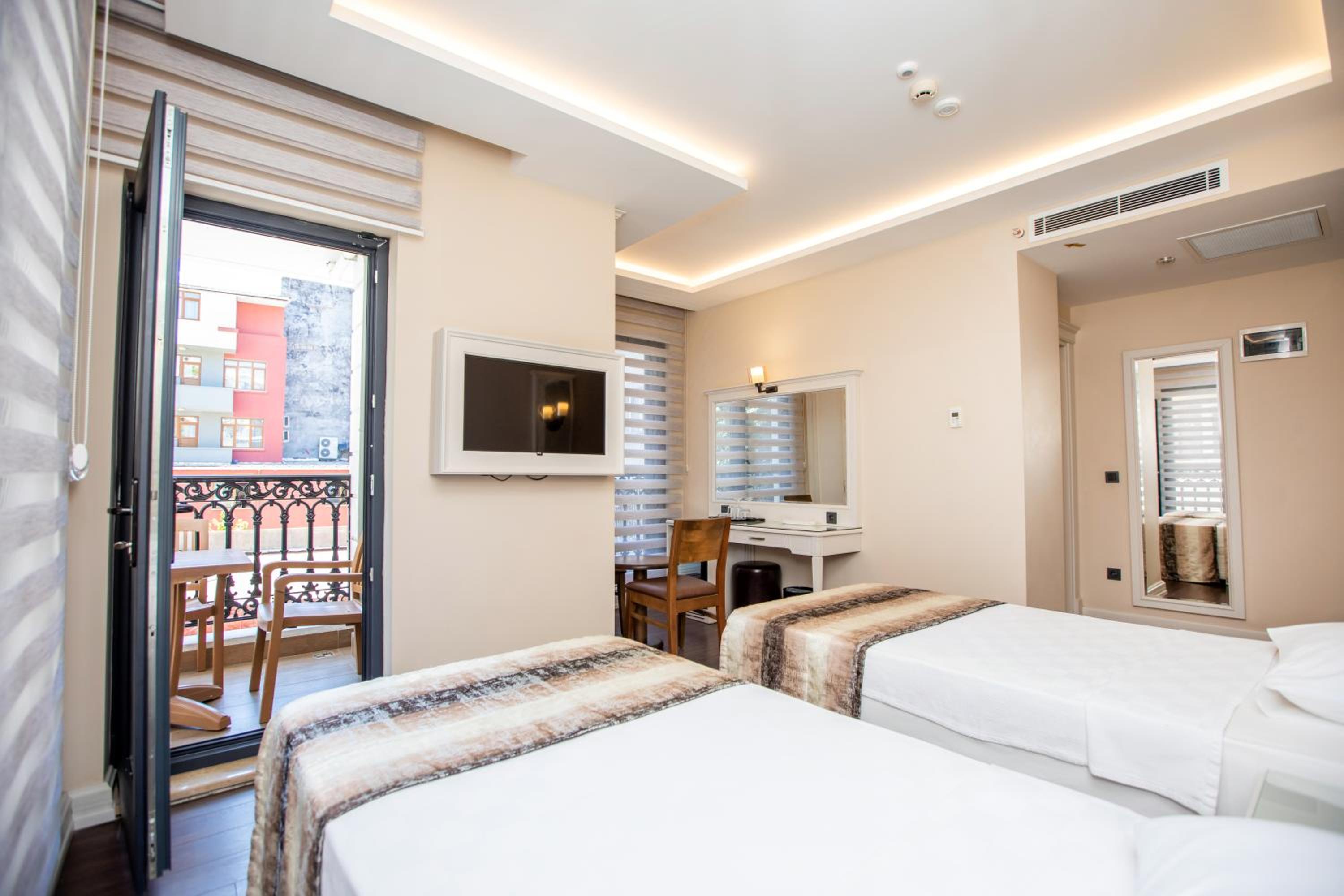 Opatija Otel - Image 6