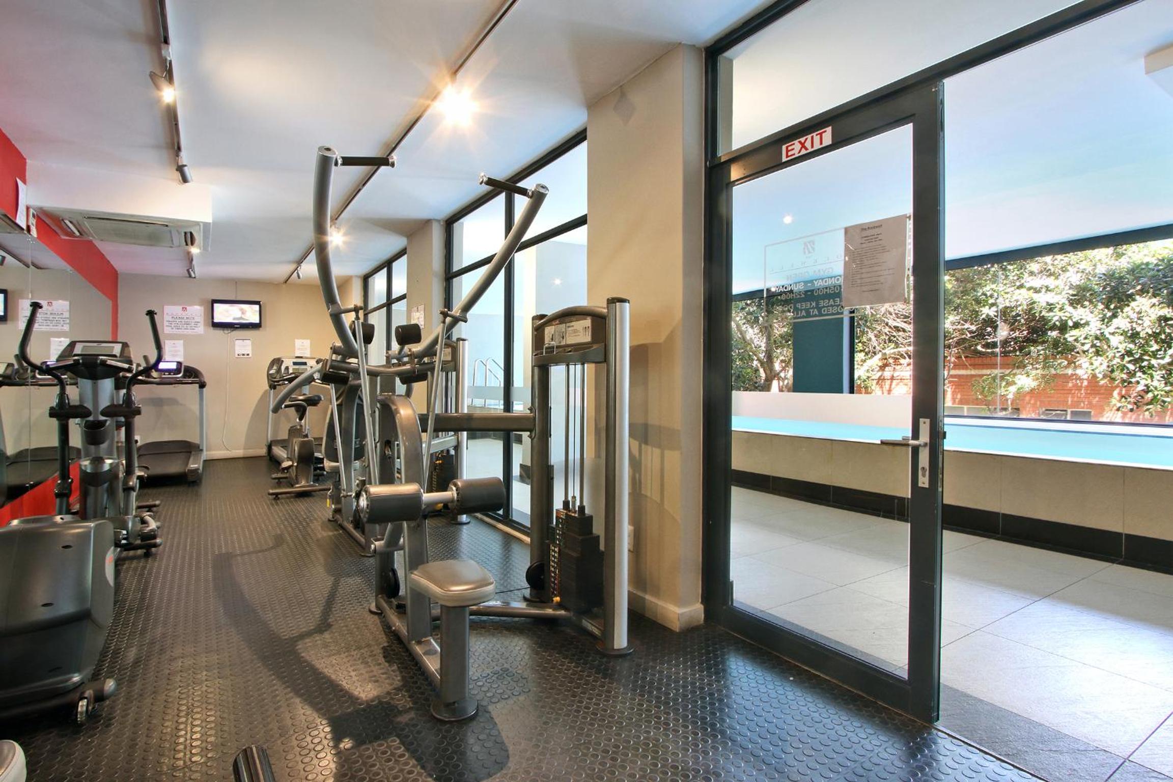 Luxury Apartments in The Rockwell, close to the V&A Waterfront view 2