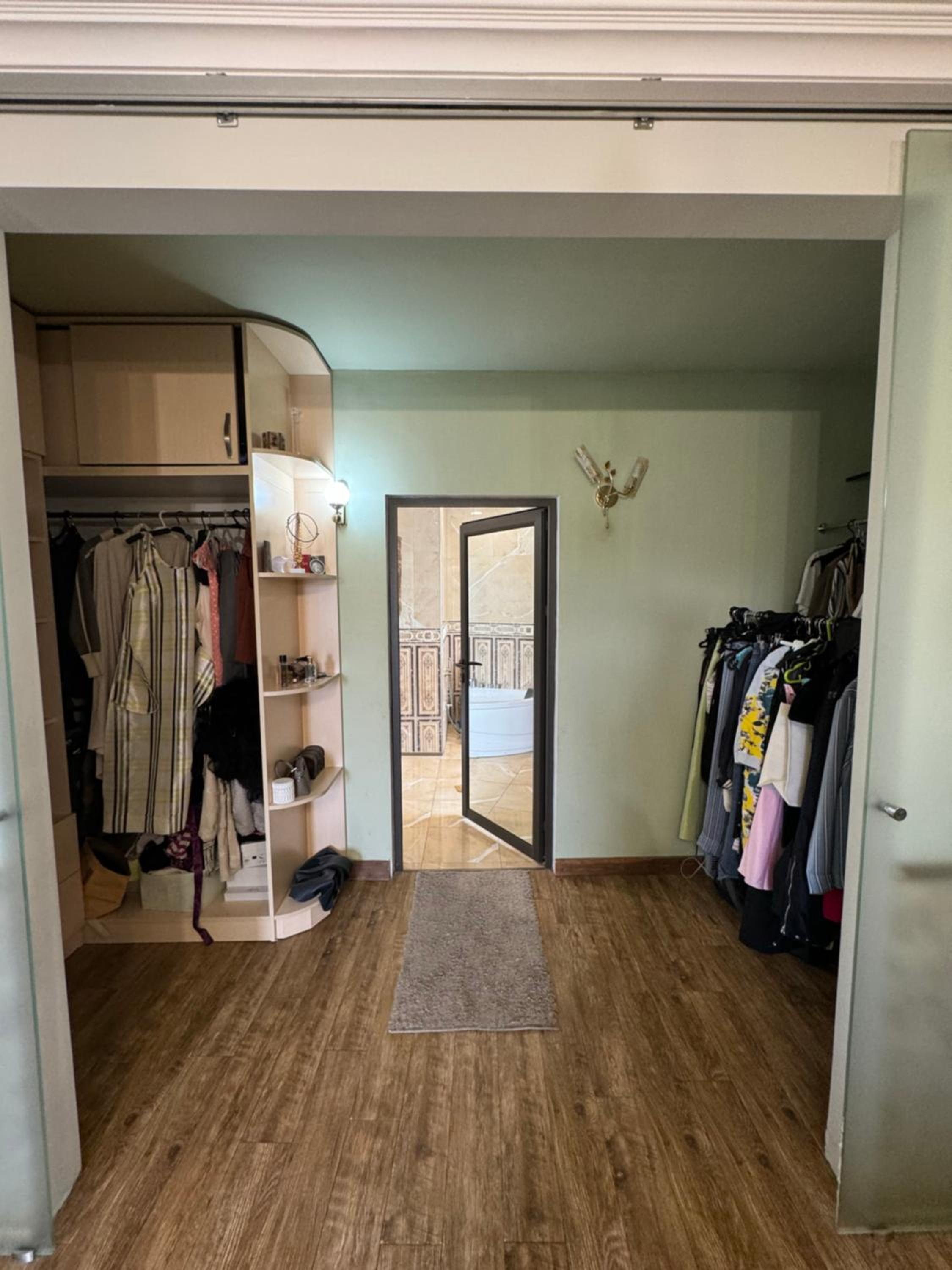 apartment Master Dayan