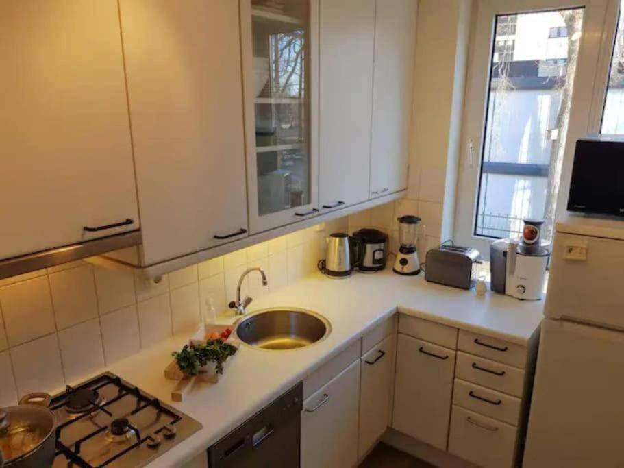 City Center Rooms with Shared Facilities by UMCG view 3