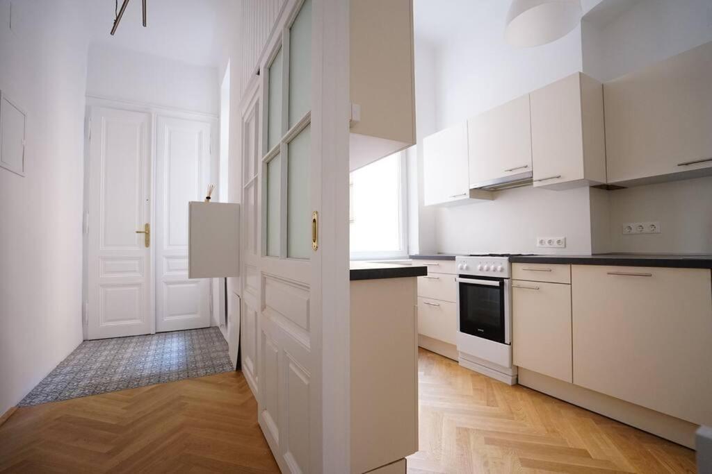 Boutique Suite near Museum District
