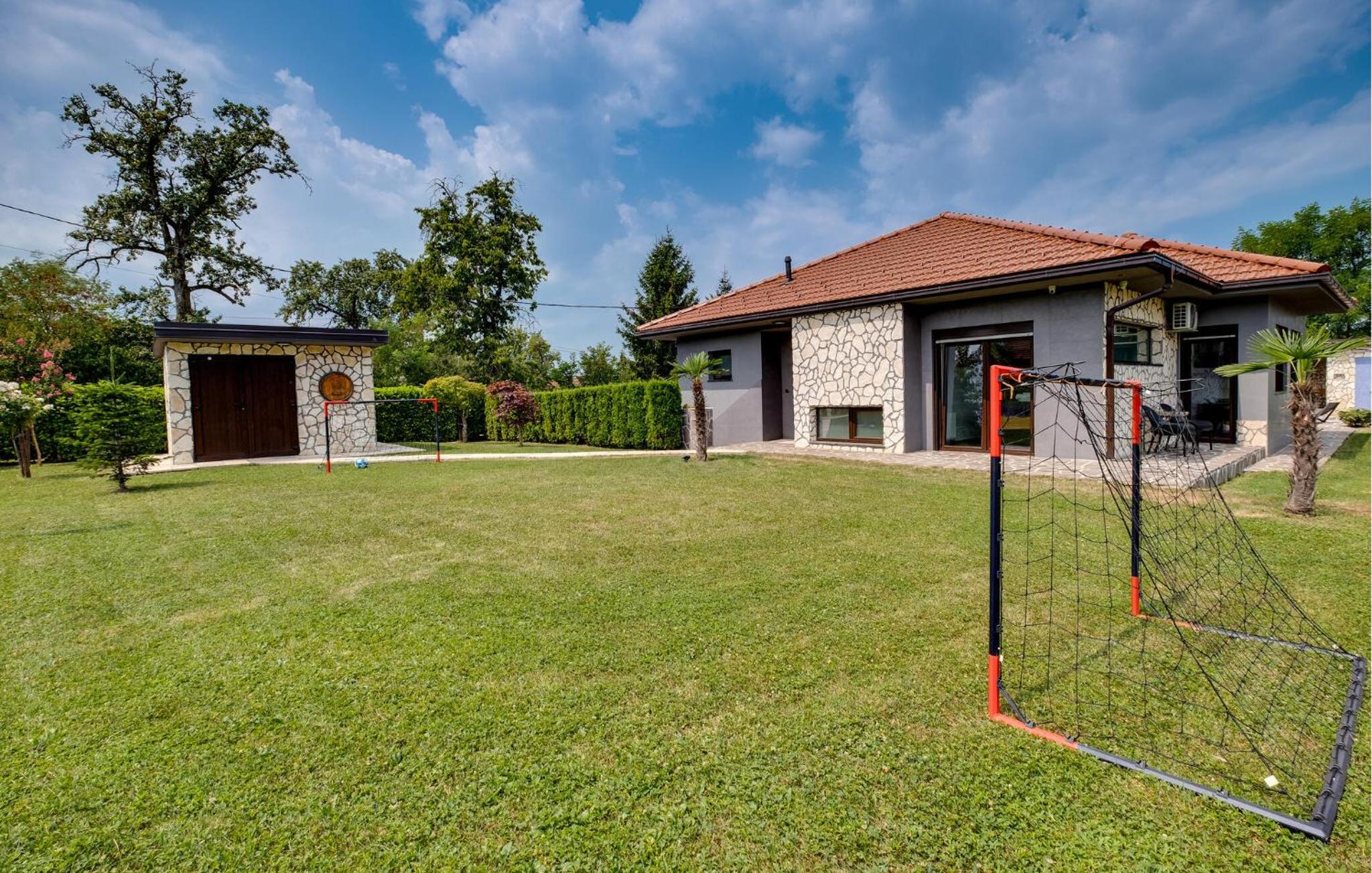 Beautiful Home In Igrisce