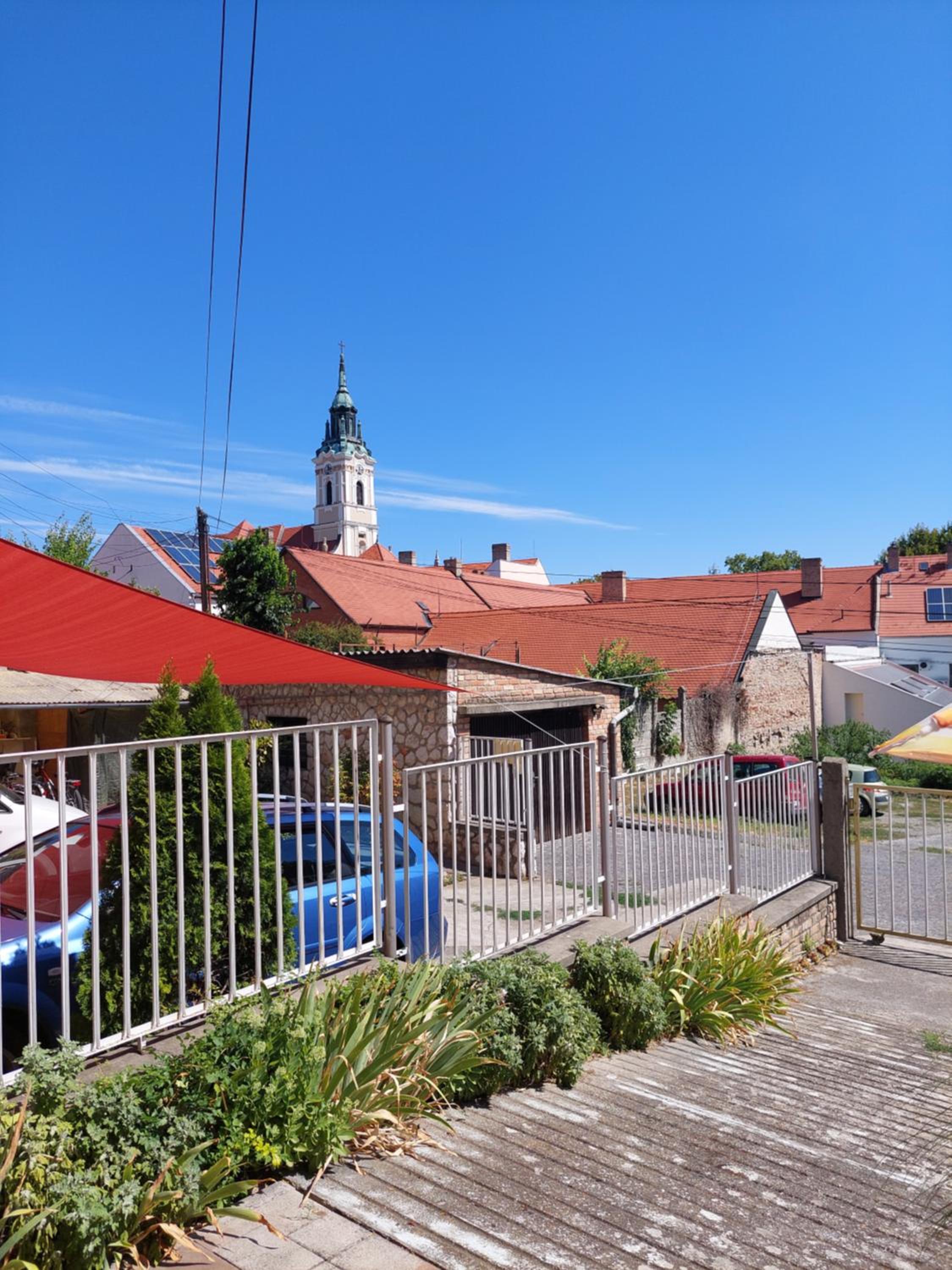 Royal Court Apartman - HU registered IntStud Apartman view 5