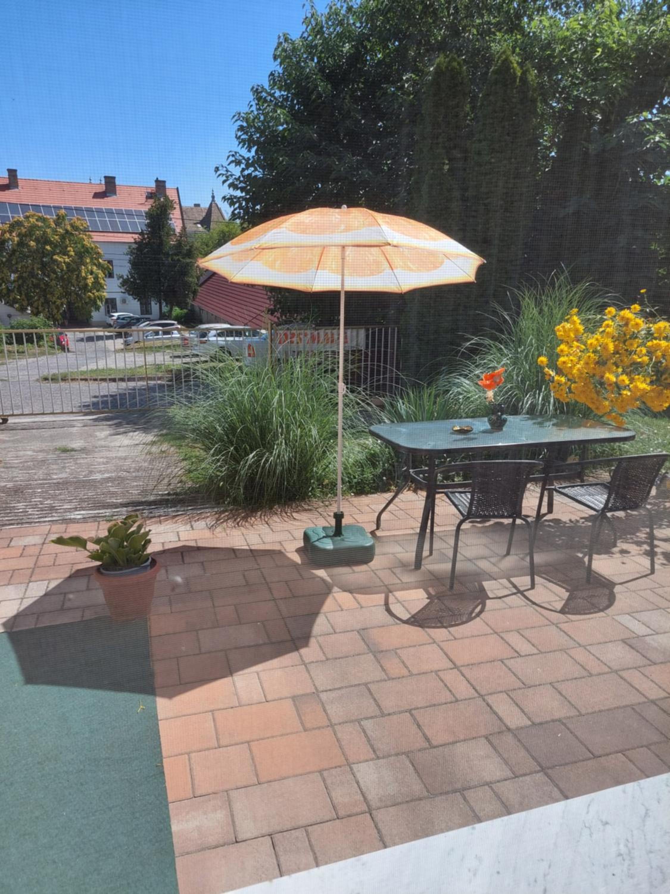 Royal Court Apartman - HU registered IntStud Apartman view 4