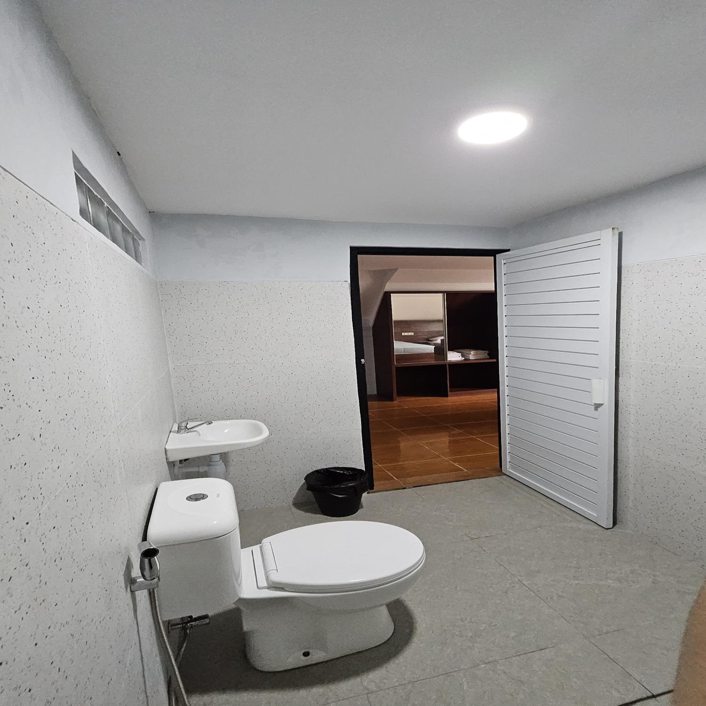 Photo 28