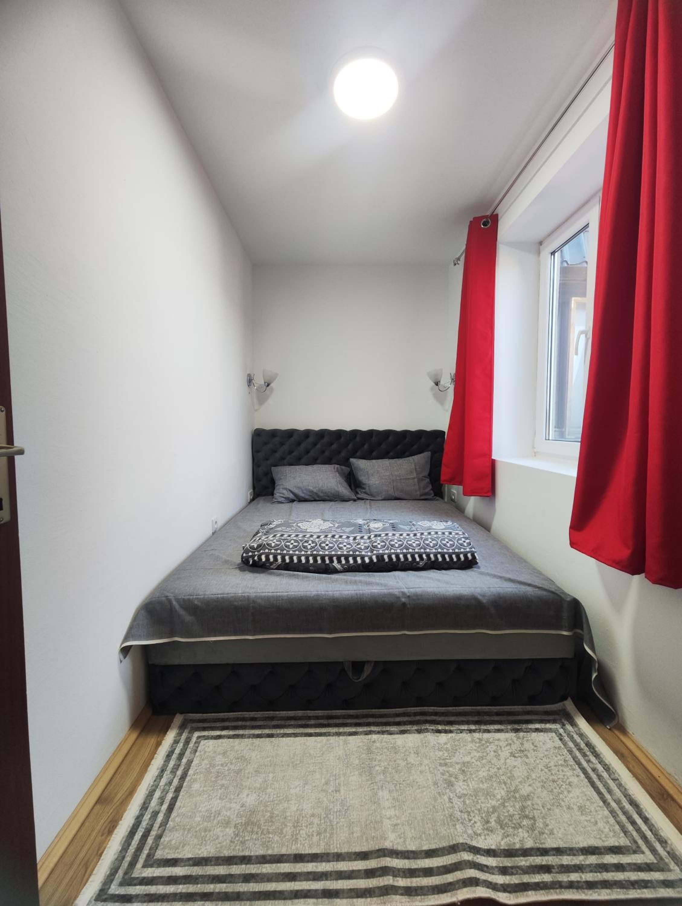 Milijic Lux 2 view 5