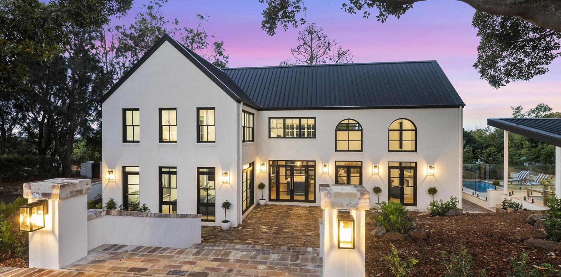 Elouera House - Luxury Secluded Retreat with Private Pool and Guest Cottage