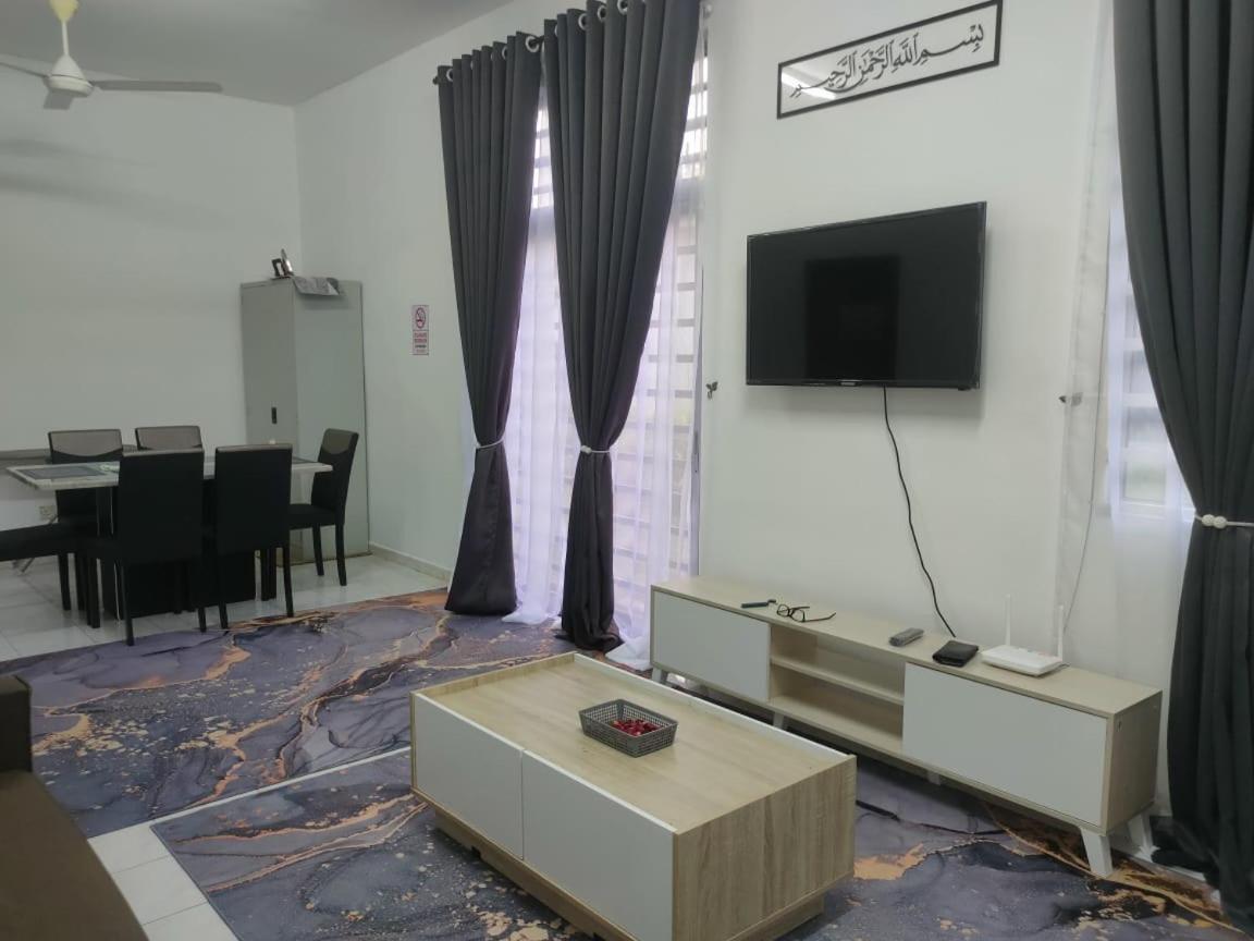 Fatimah HomeStay Kulim Hi Tech photo 3