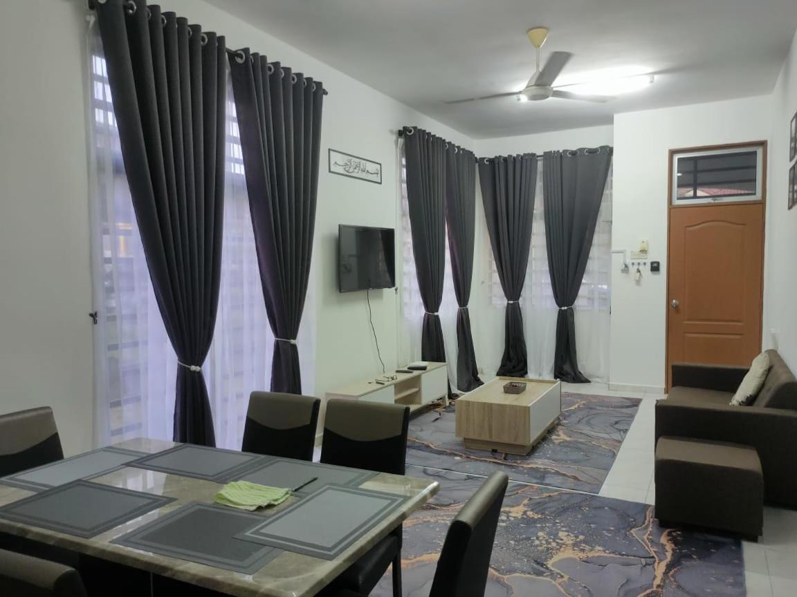 Fatimah HomeStay Kulim Hi Tech photo 8