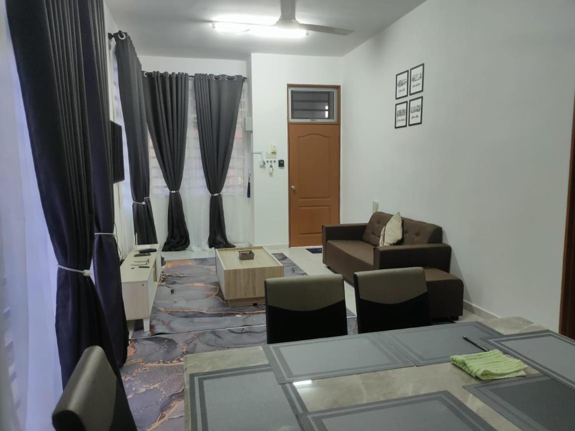 Fatimah HomeStay Kulim Hi Tech photo 6