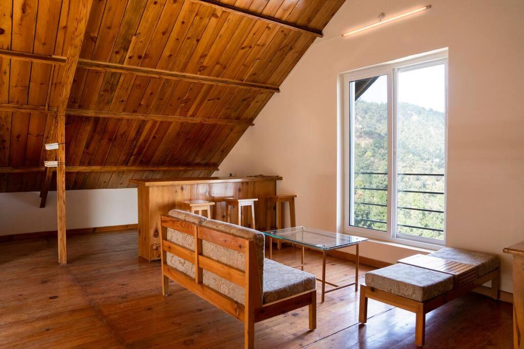 Hilltop 3BHK Cottage l Camp Bagicha
