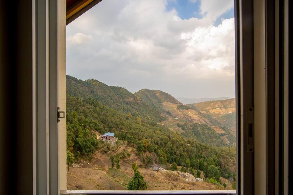 Hilltop 3BHK Cottage l Camp Bagicha
