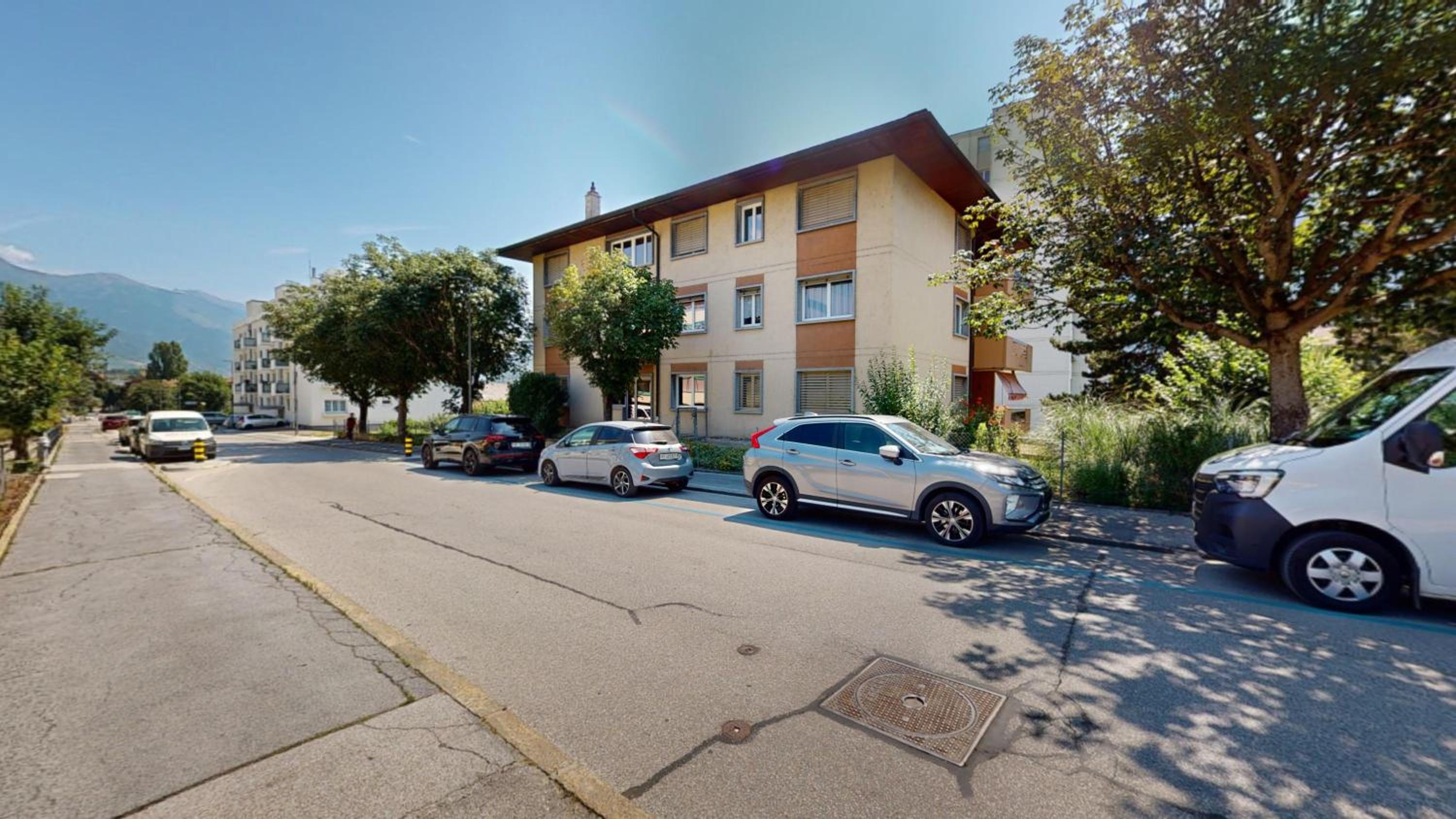 One-bedroom apartment in a quiet neighborhood