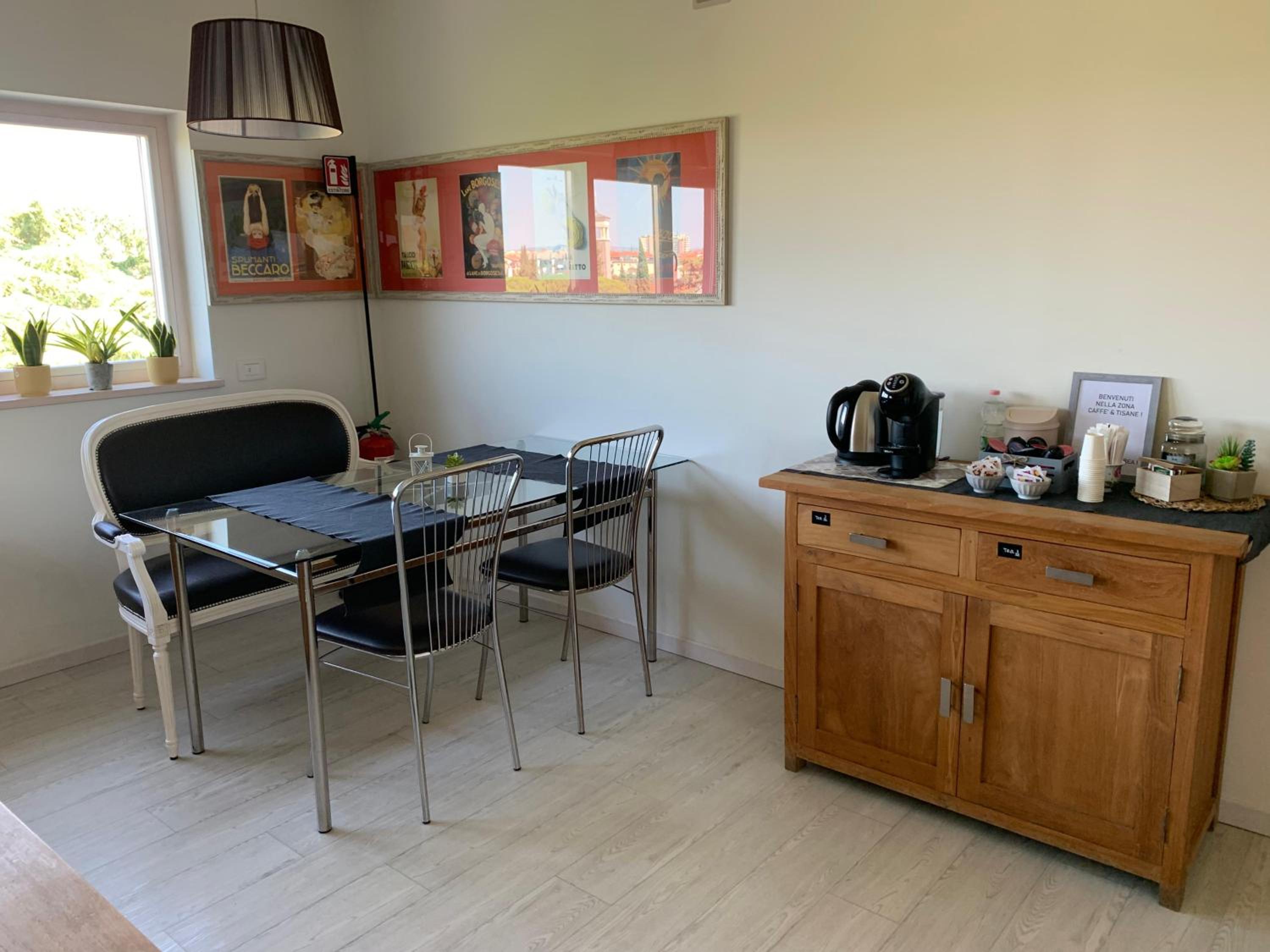 Nuova Opera Rooms & Apartments