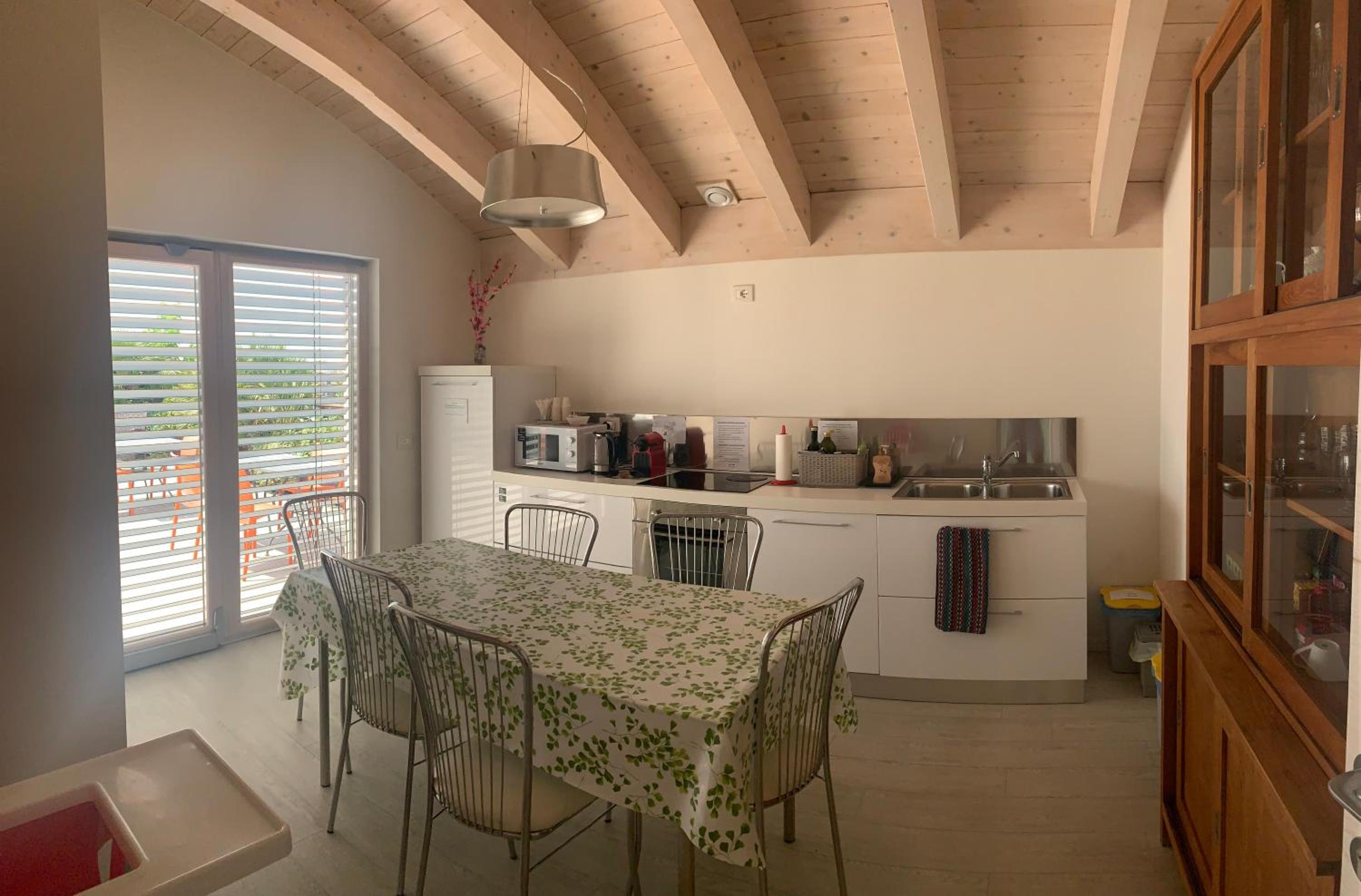 Nuova Opera Rooms & Apartments