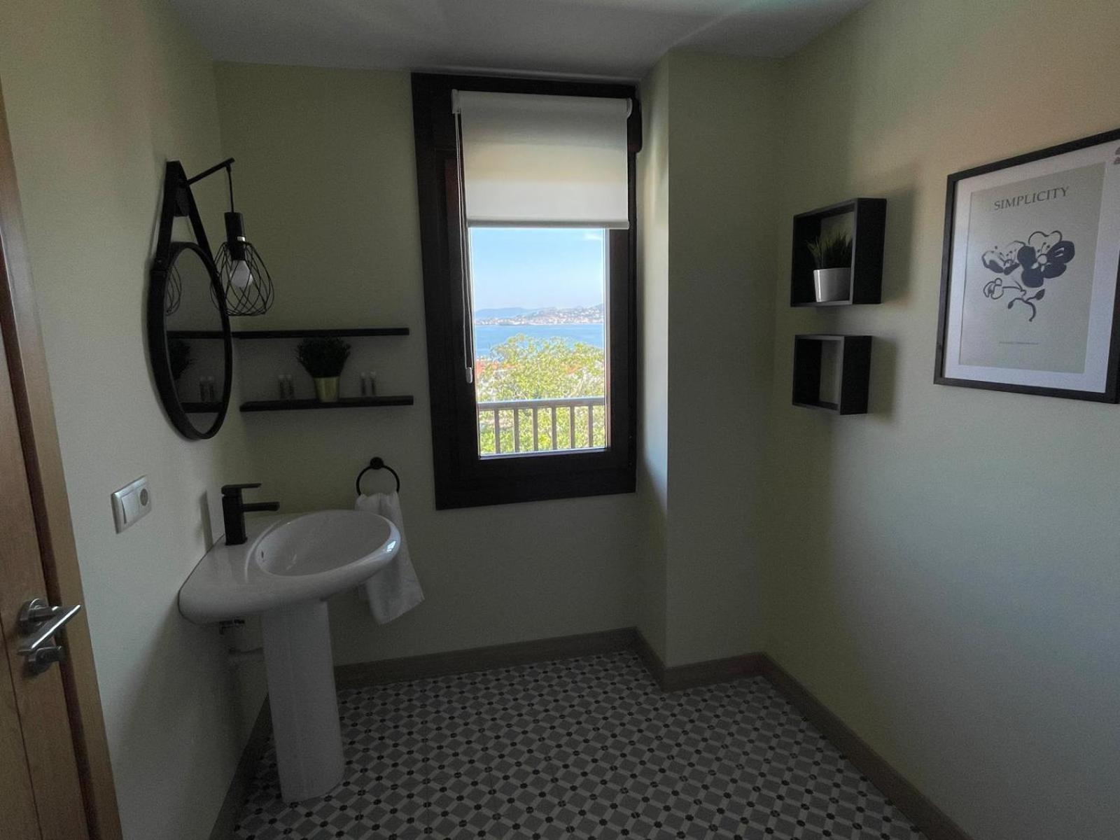 Casita Independiente y tres apartamentos con piscina Ladeira Playa