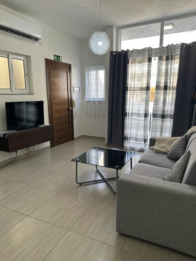 GZR F5 Spacious Central Penthouse for 5