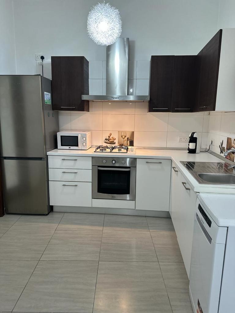 GZR F5 Spacious Central Penthouse for 5