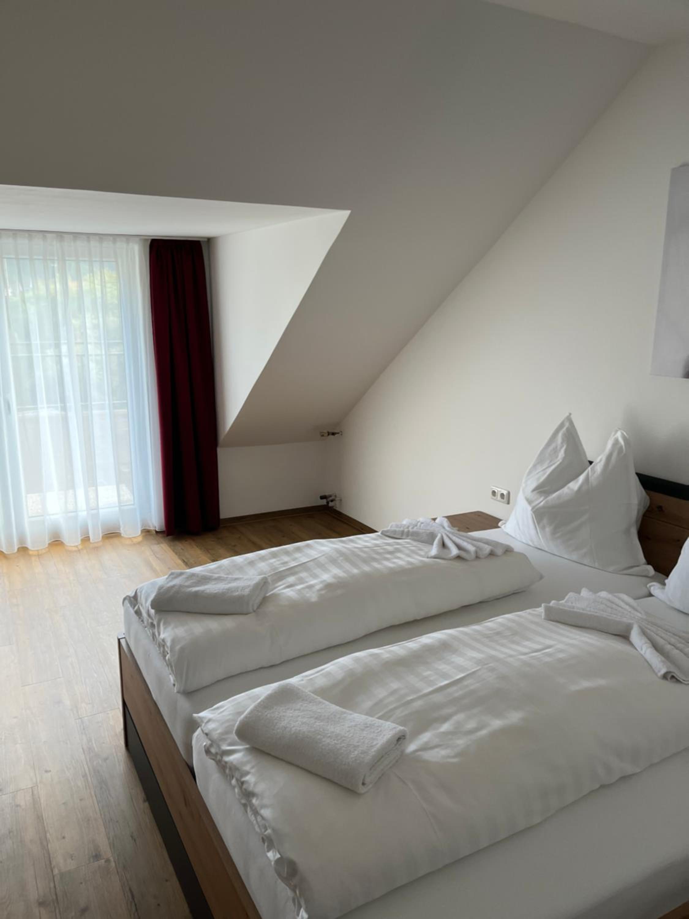LISINGTAL COSY & COMFORT DOUBLE ROOMS Exit St Michael A9 S36