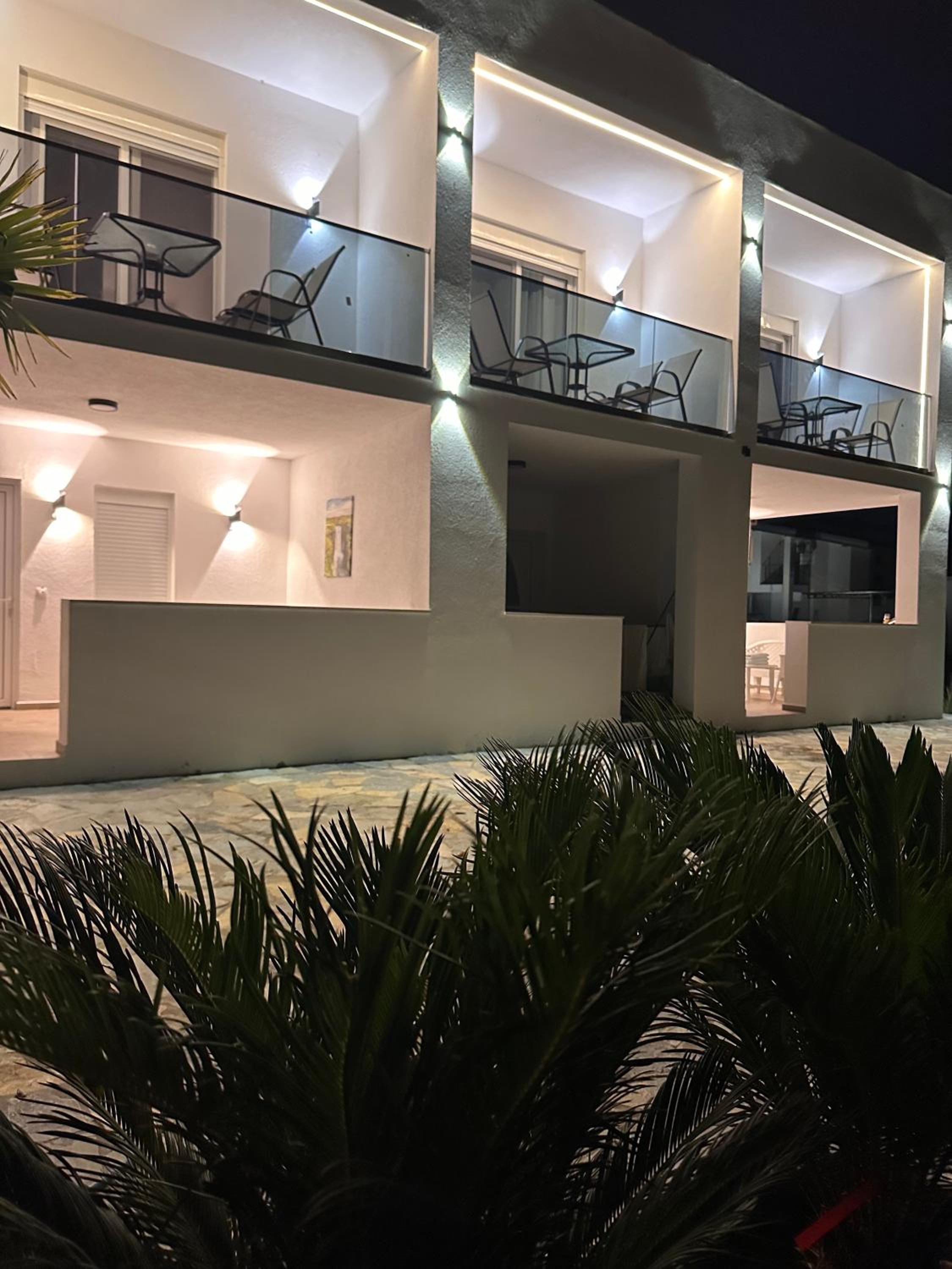 TWINS Apartments