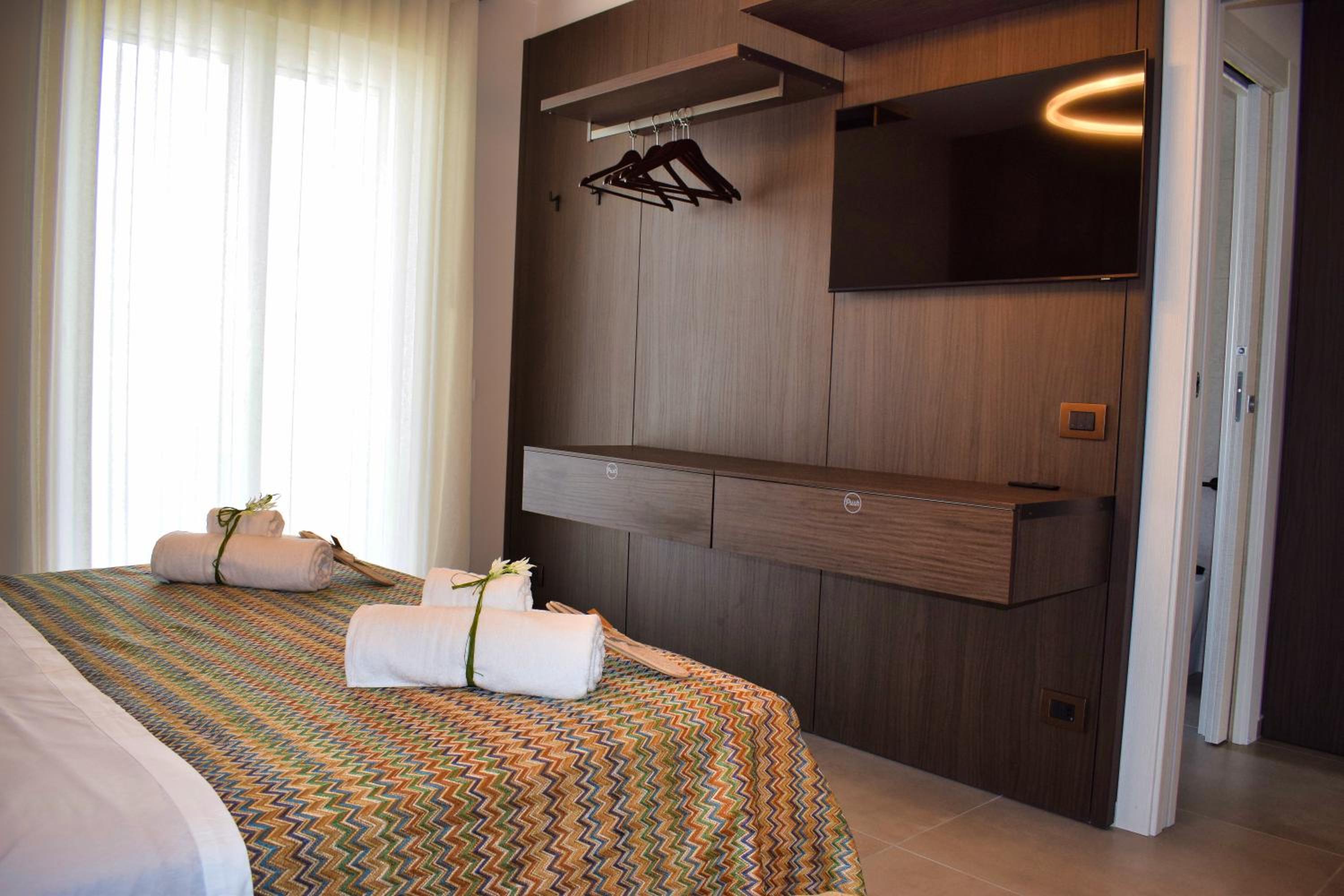 Dominus Luxury Apartment view 4