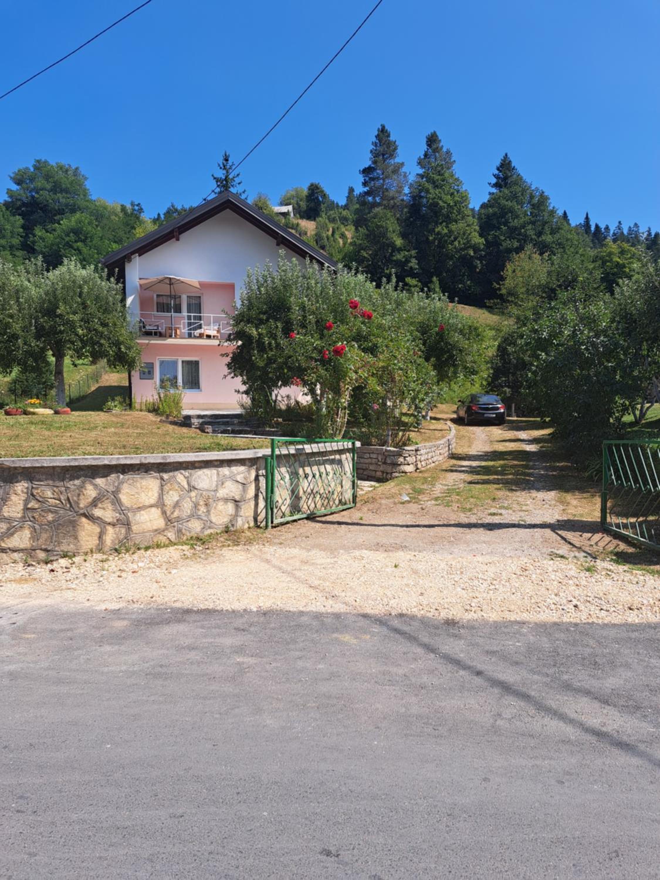 Villa River Olovo