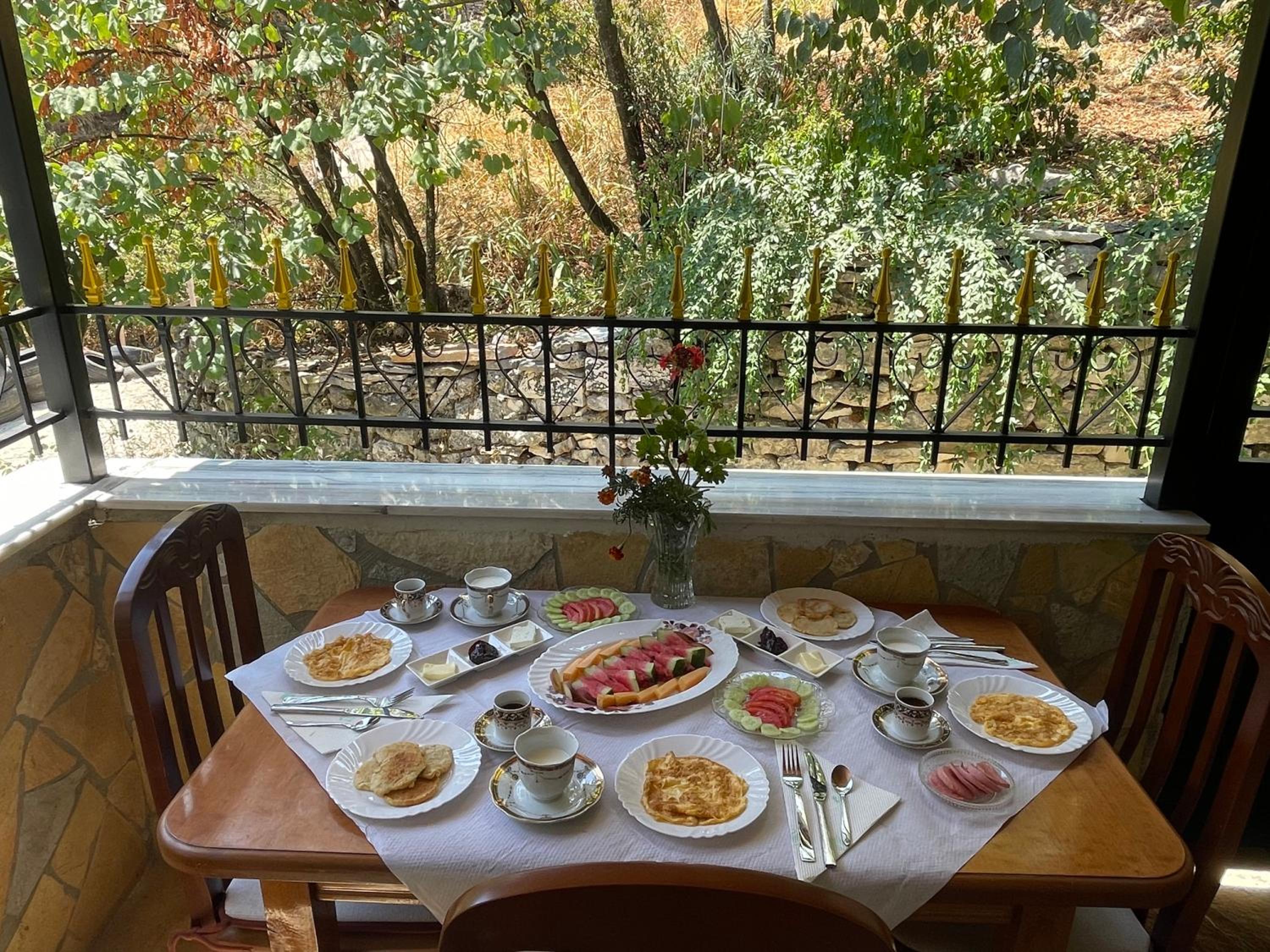 Latifi Guesthouse