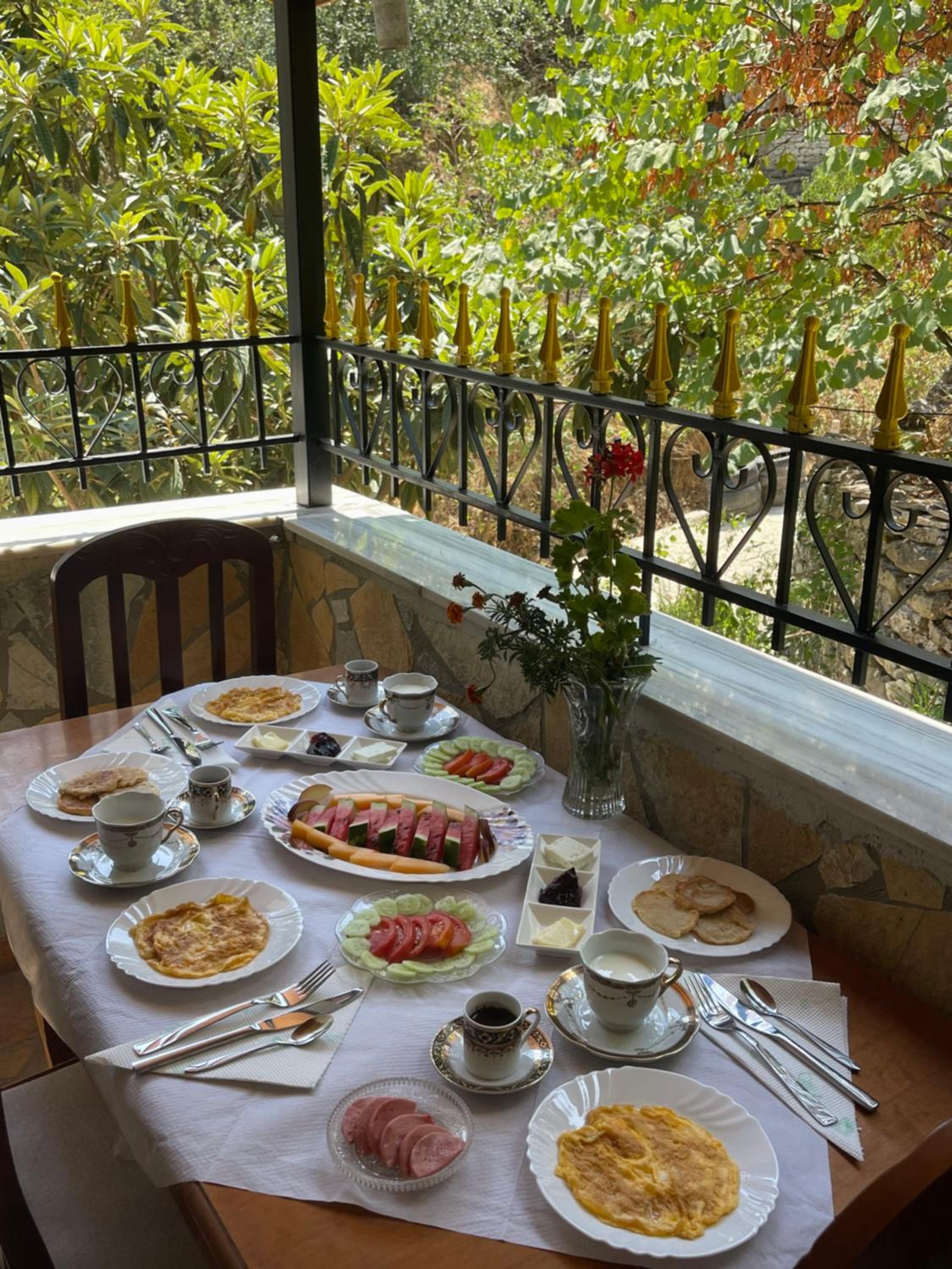 Latifi Guesthouse