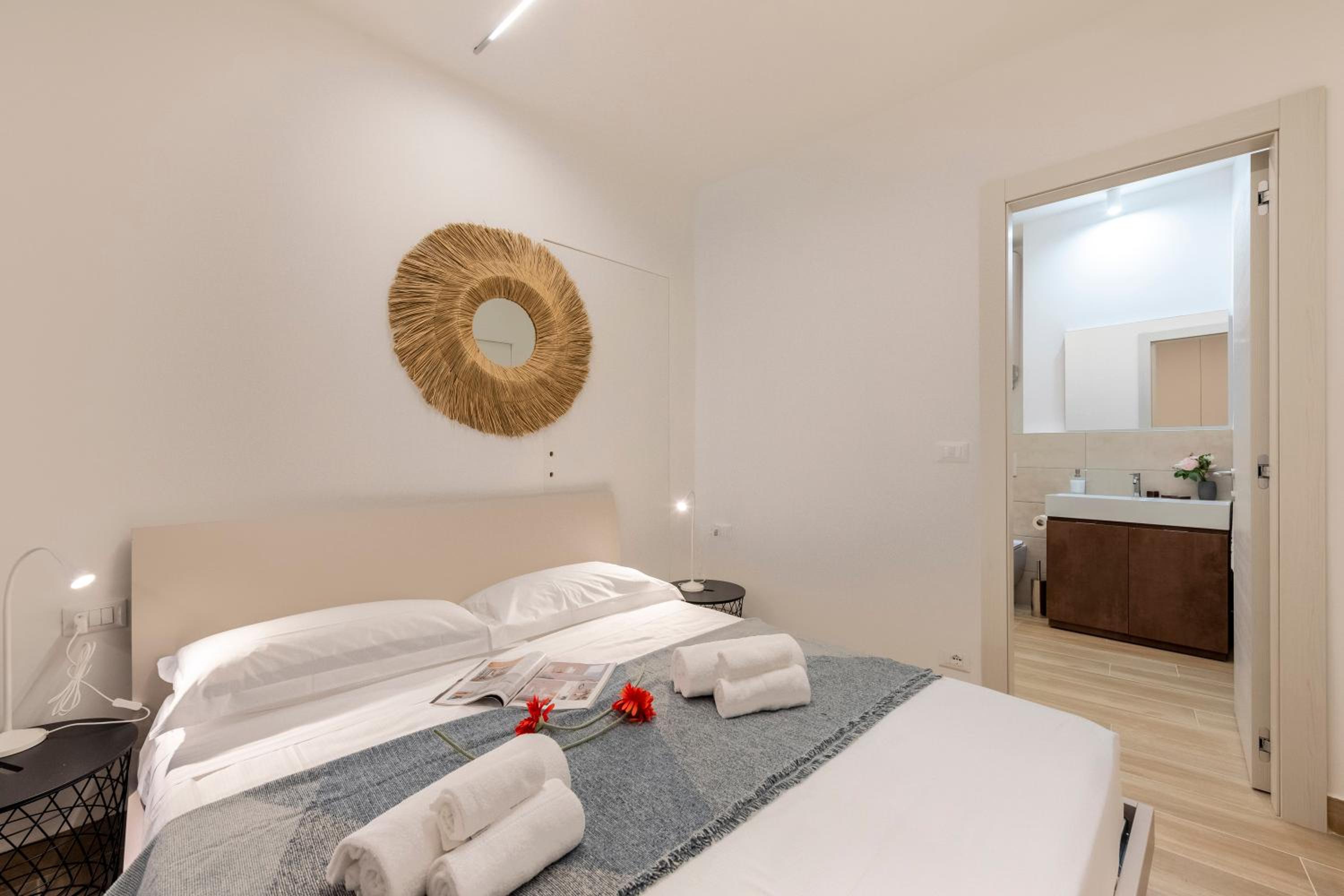 Charming Flat in Cogoleto Apartments - Happy Rentals