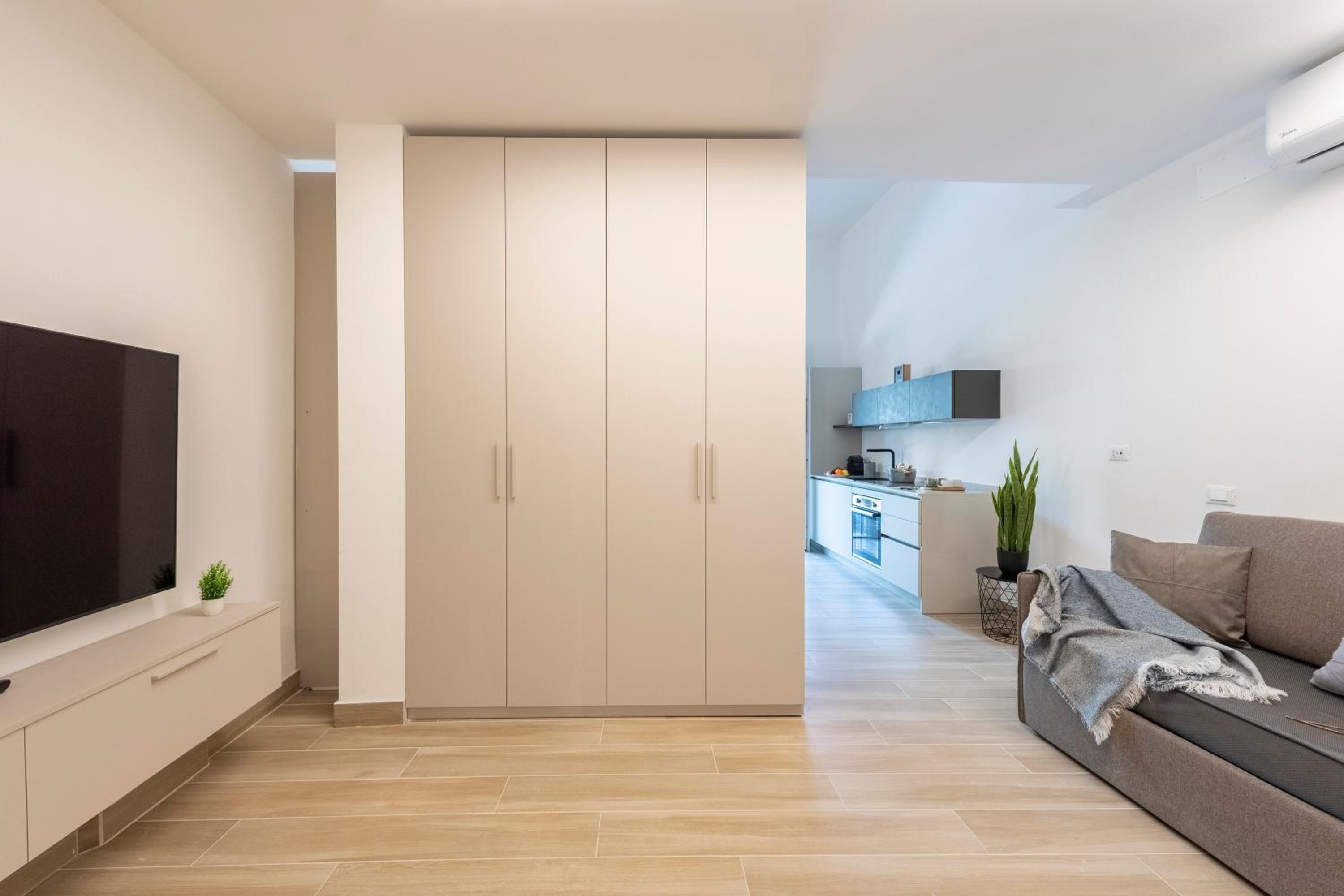 Charming Flat in Cogoleto Apartments - Happy Rentals