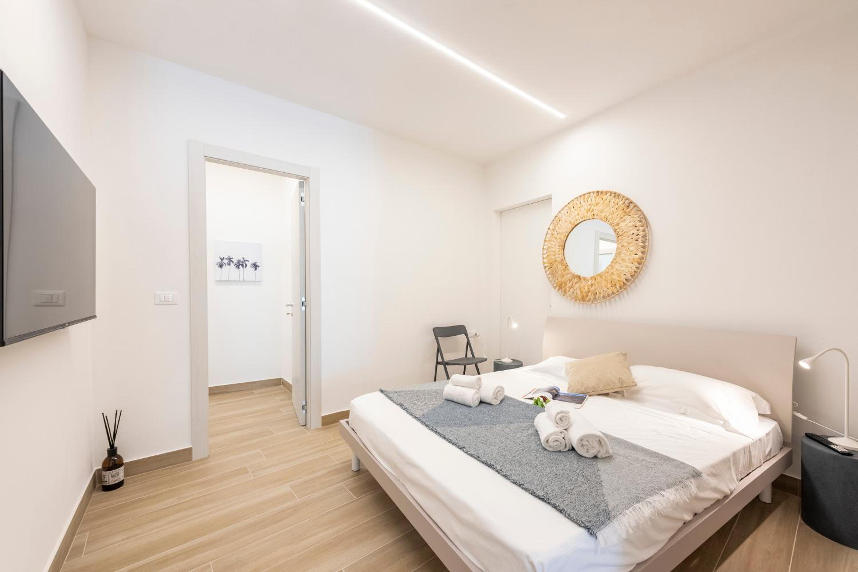 Charming Flat in Cogoleto Apartments - Happy Rentals