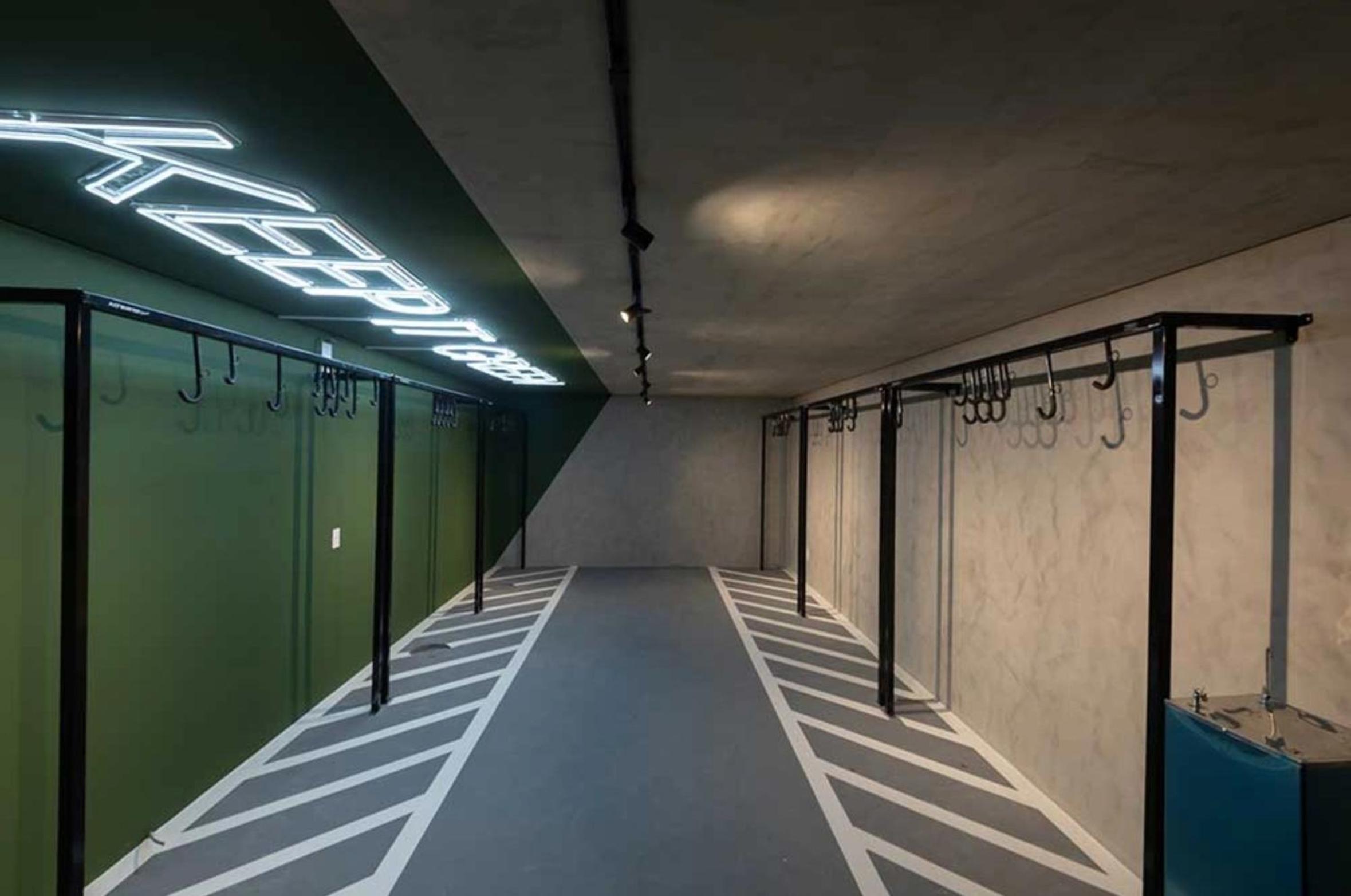 Studio 509 - Lindo studio ao lado do metro e shopping com Alexa