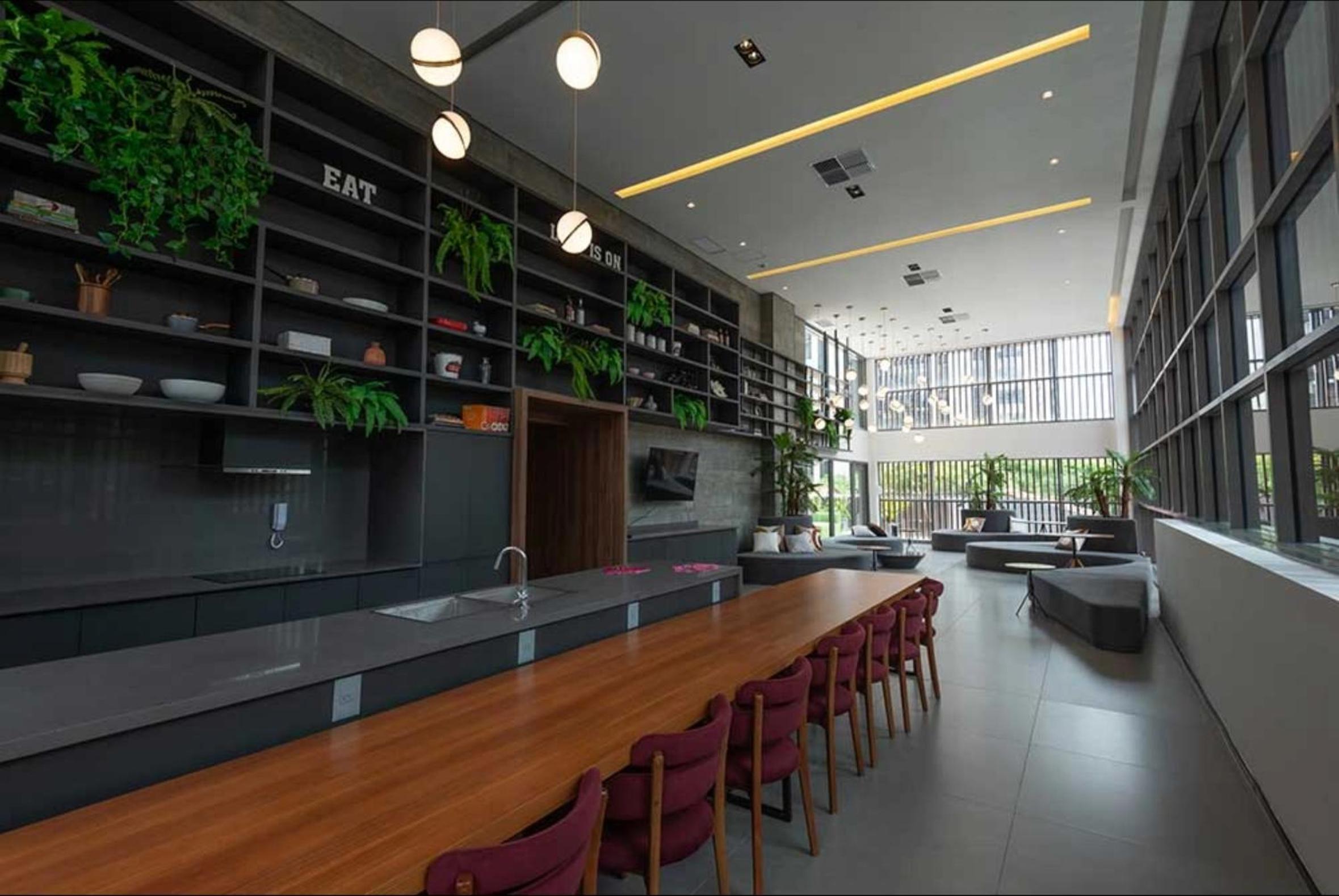Studio 509 - Lindo studio ao lado do metro e shopping com Alexa