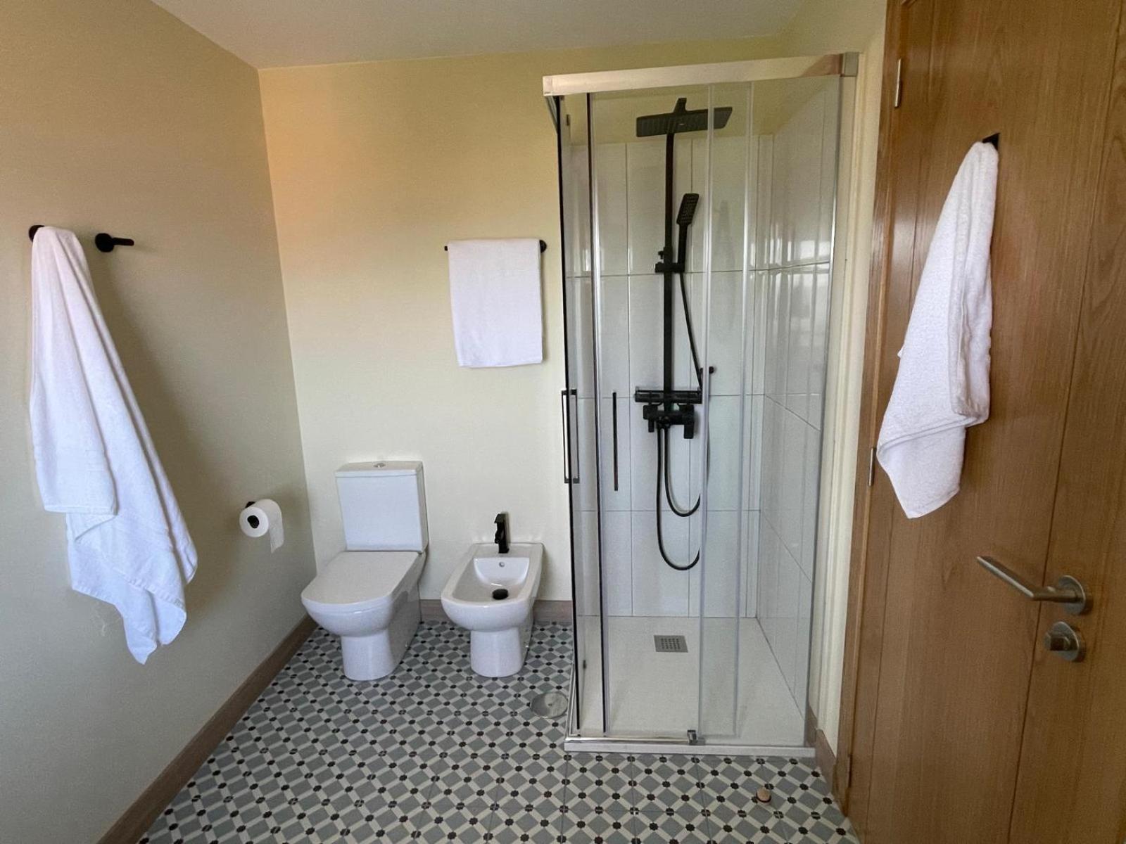 Casita Independiente y tres apartamentos con piscina Ladeira Playa